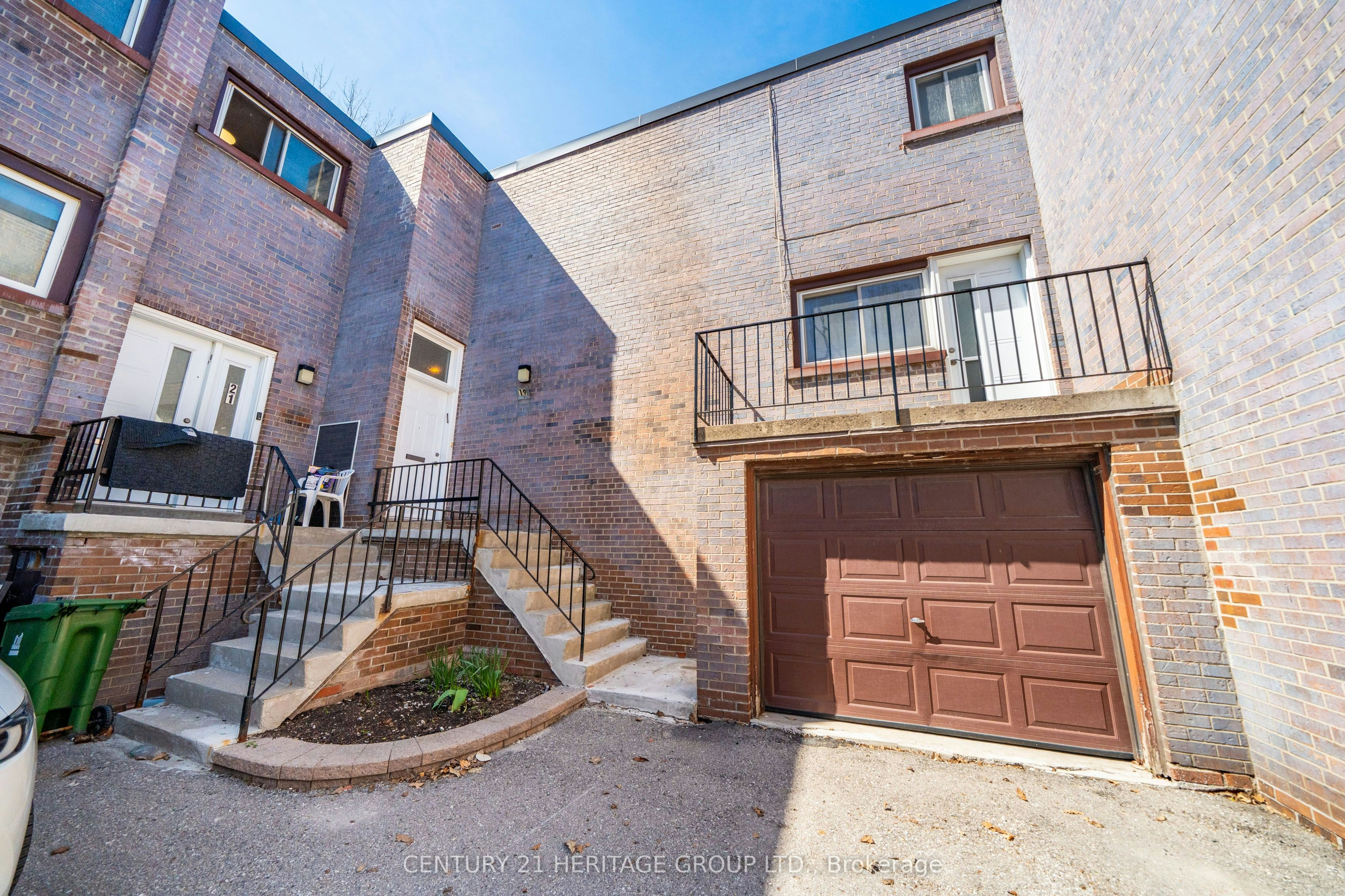 19 Candy Court Way, Toronto, ON, M2R 2Y7