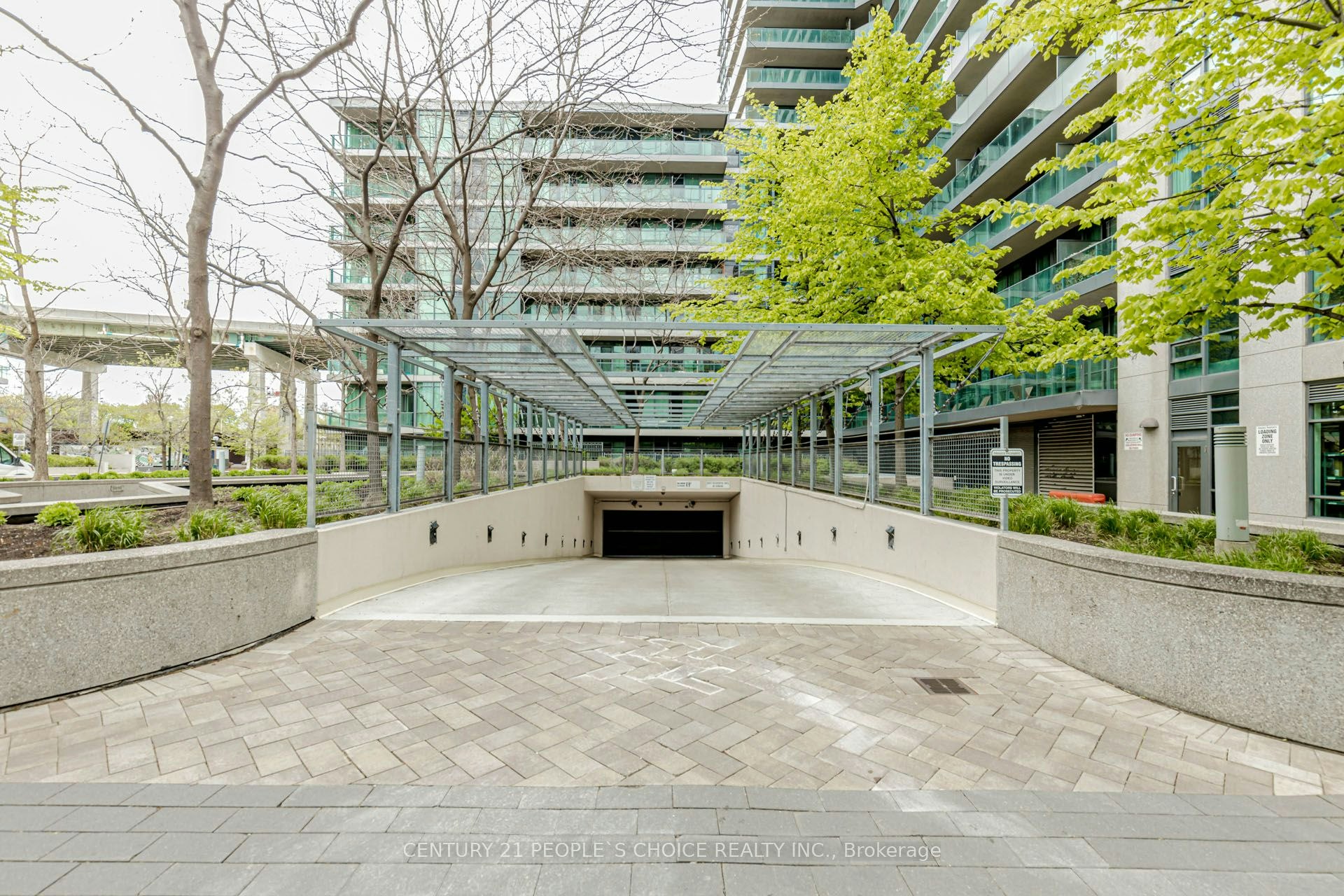 1611-215 Fort York Boulevard, Toronto, ON, M5V 4A2 - 2