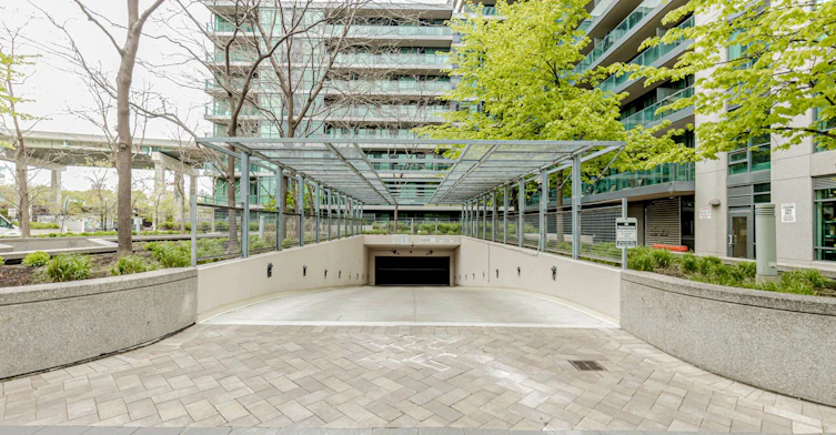 1611-215 Fort York Boulevard, Toronto, ON, M5V 4A2 - 2