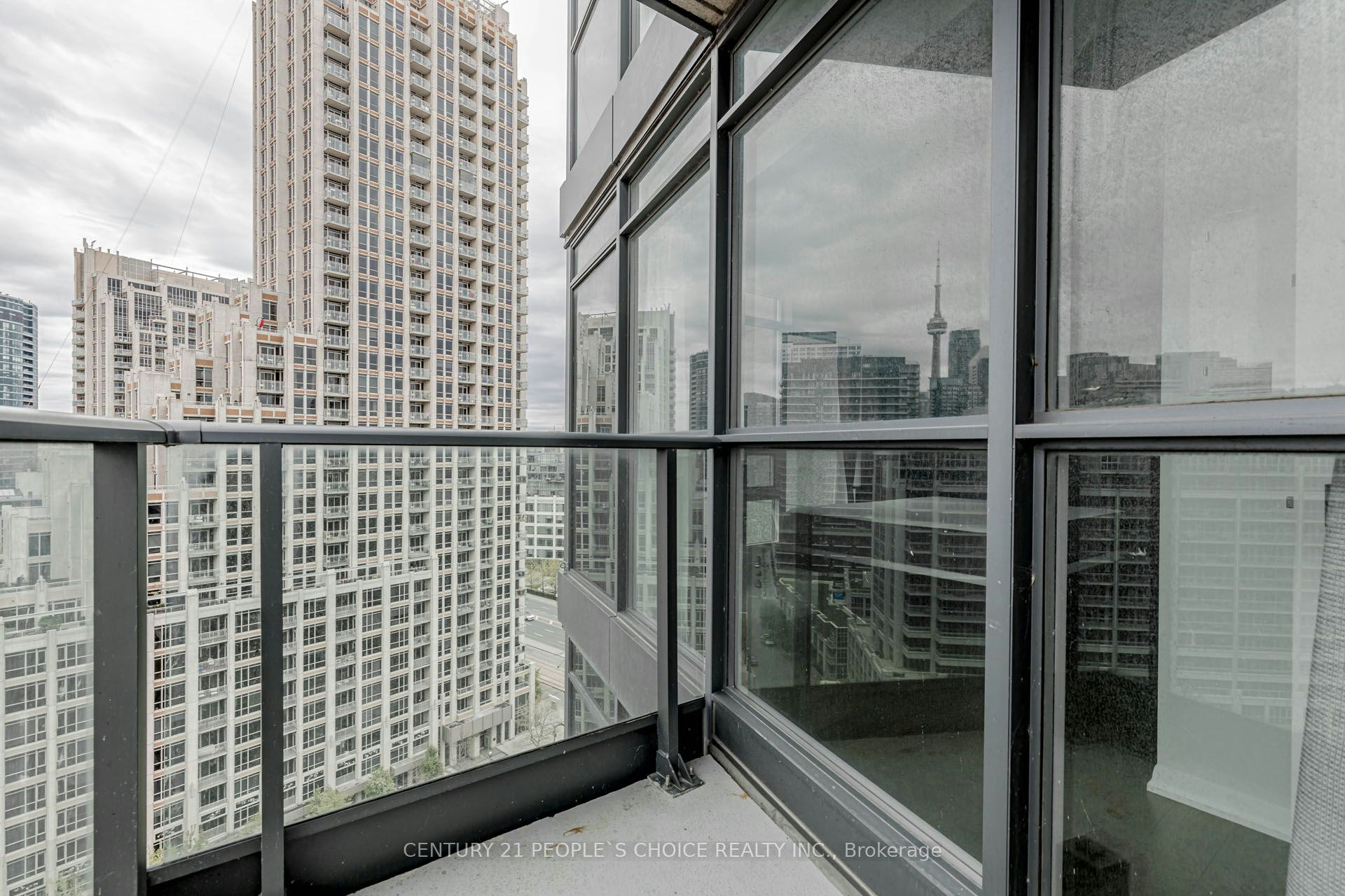 1611-215 Fort York Boulevard, Toronto, ON, M5V 4A2 - 40