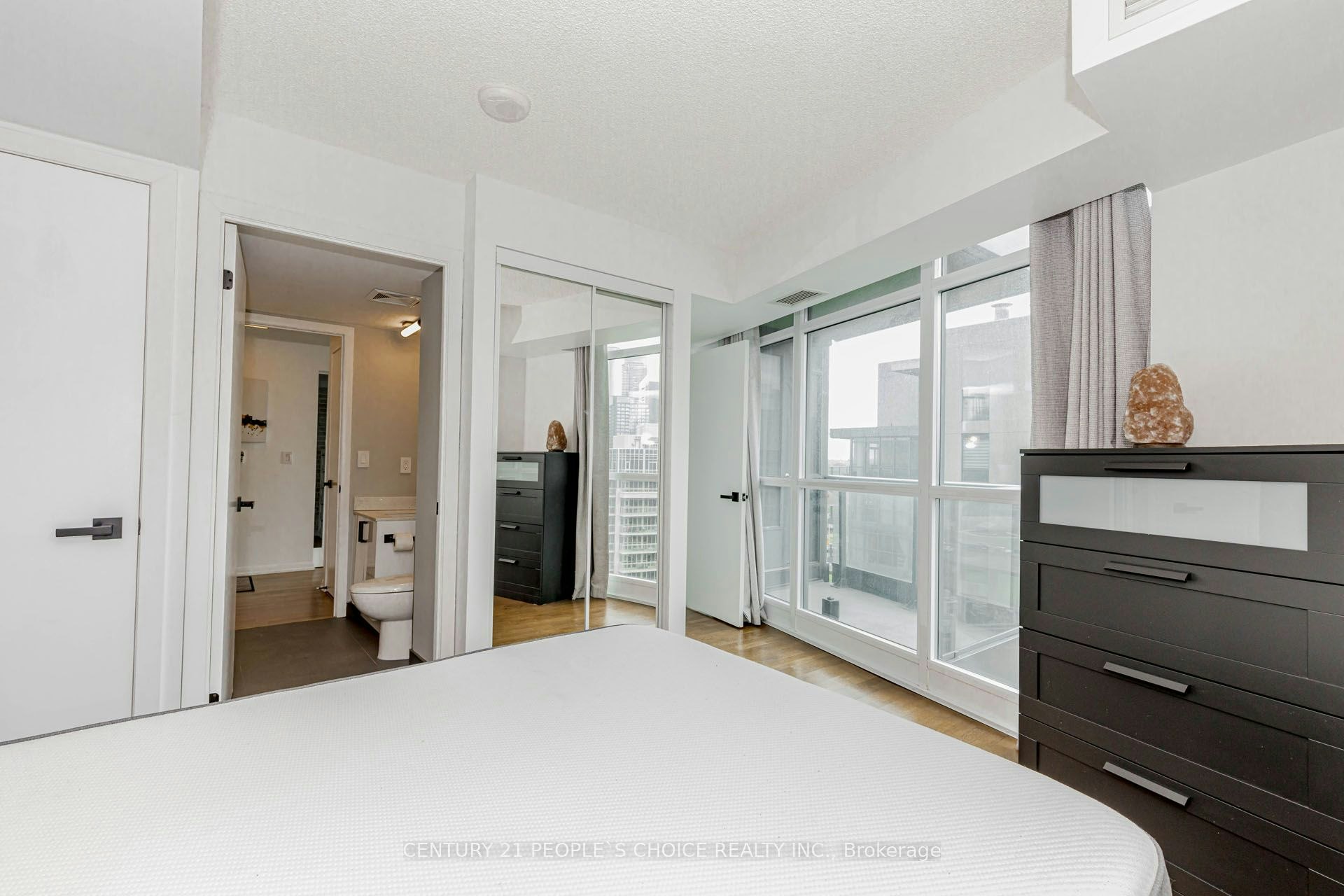 1611-215 Fort York Boulevard, Toronto, ON, M5V 4A2 - 32