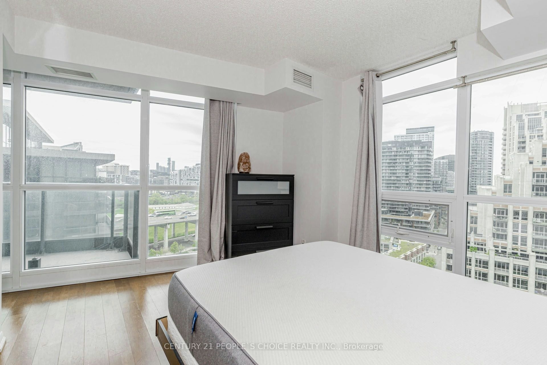 1611-215 Fort York Boulevard, Toronto, ON, M5V 4A2 - 33