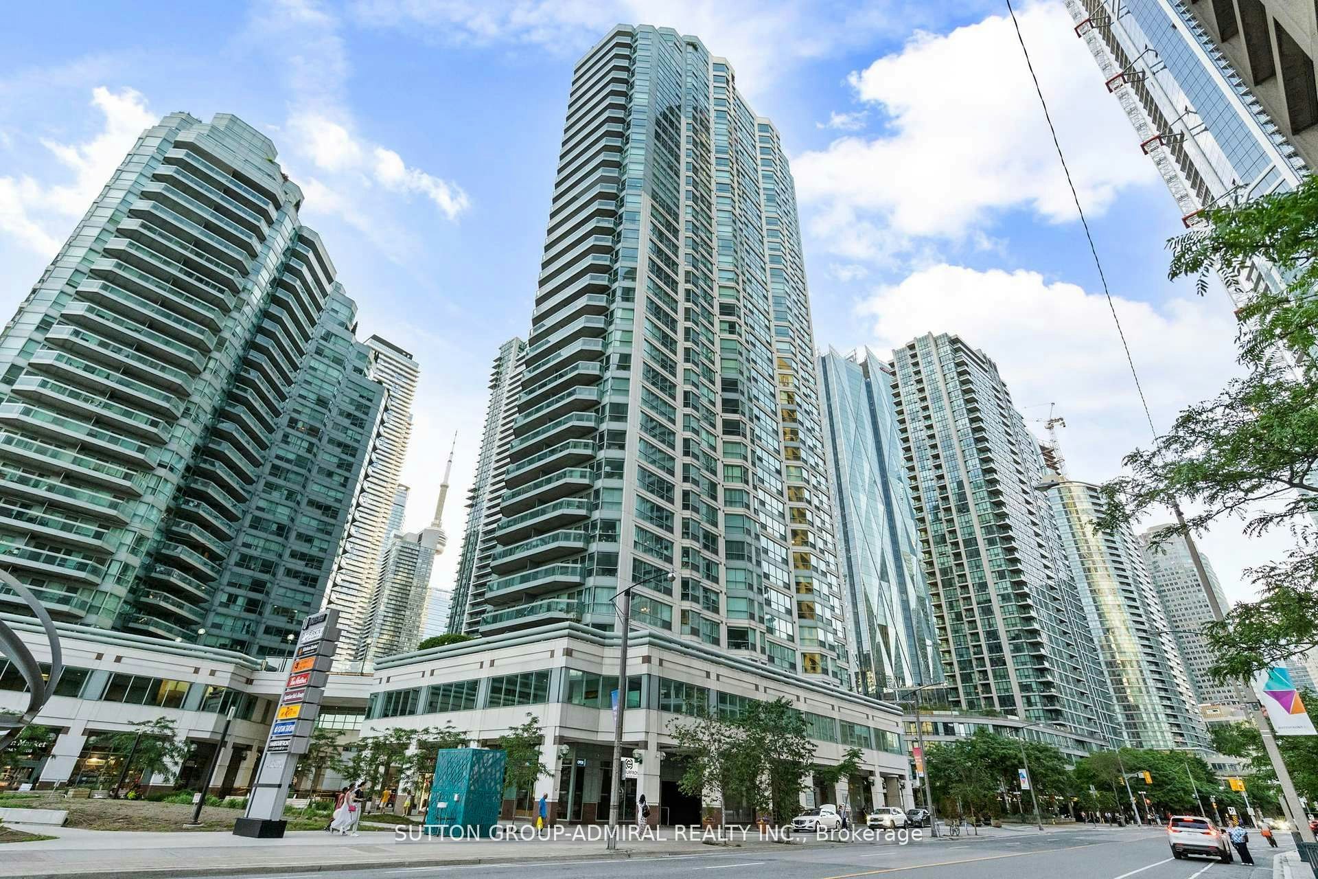 1910-10 Yonge Street, Toronto, ON, M5E 1R4