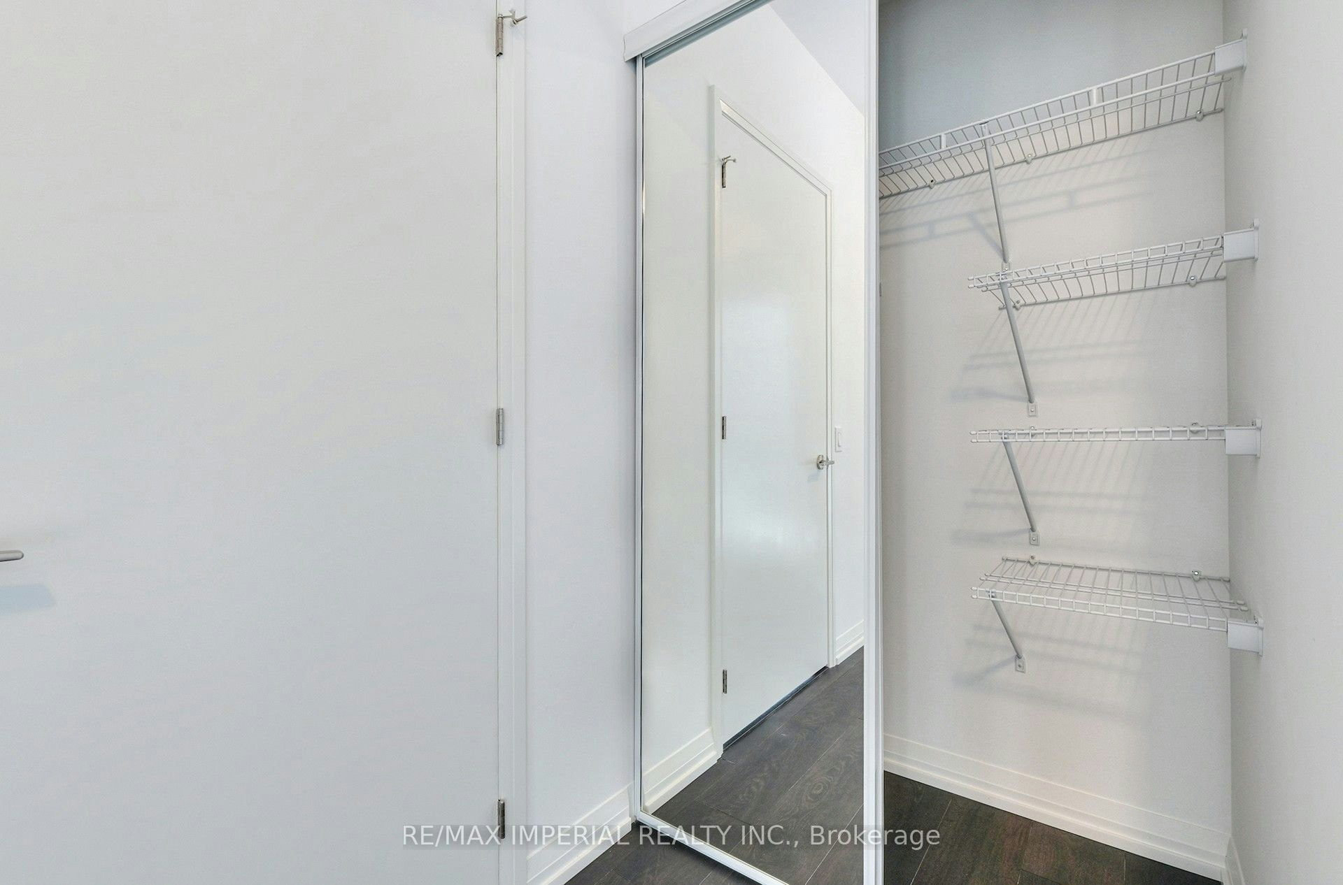 2015-400 King Street W, Toronto, ON, M5V 0X8 - 10