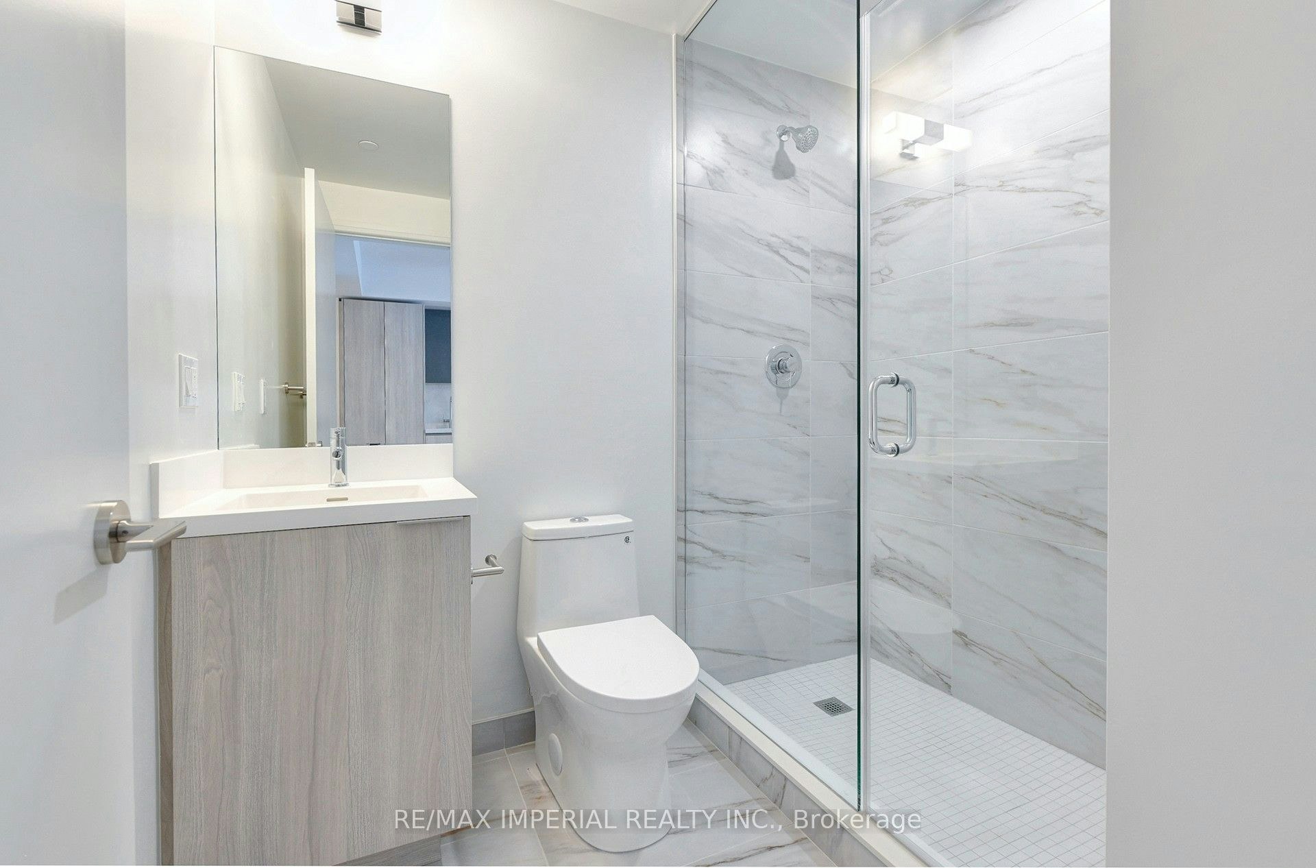 2015-400 King Street W, Toronto, ON, M5V 0X8 - 11