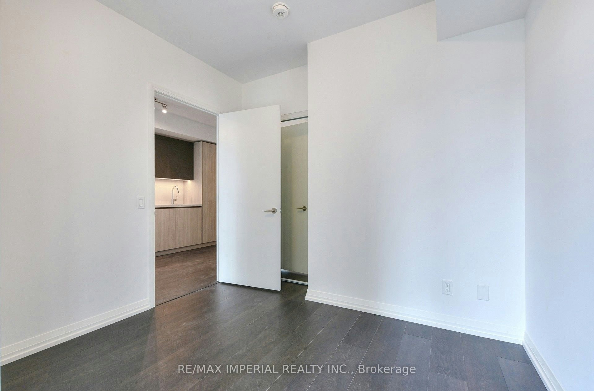 2015-400 King Street W, Toronto, ON, M5V 0X8 - 9