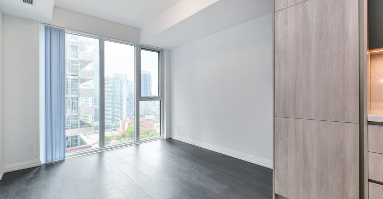 2015-400 King Street W, Toronto, ON, M5V 0X8