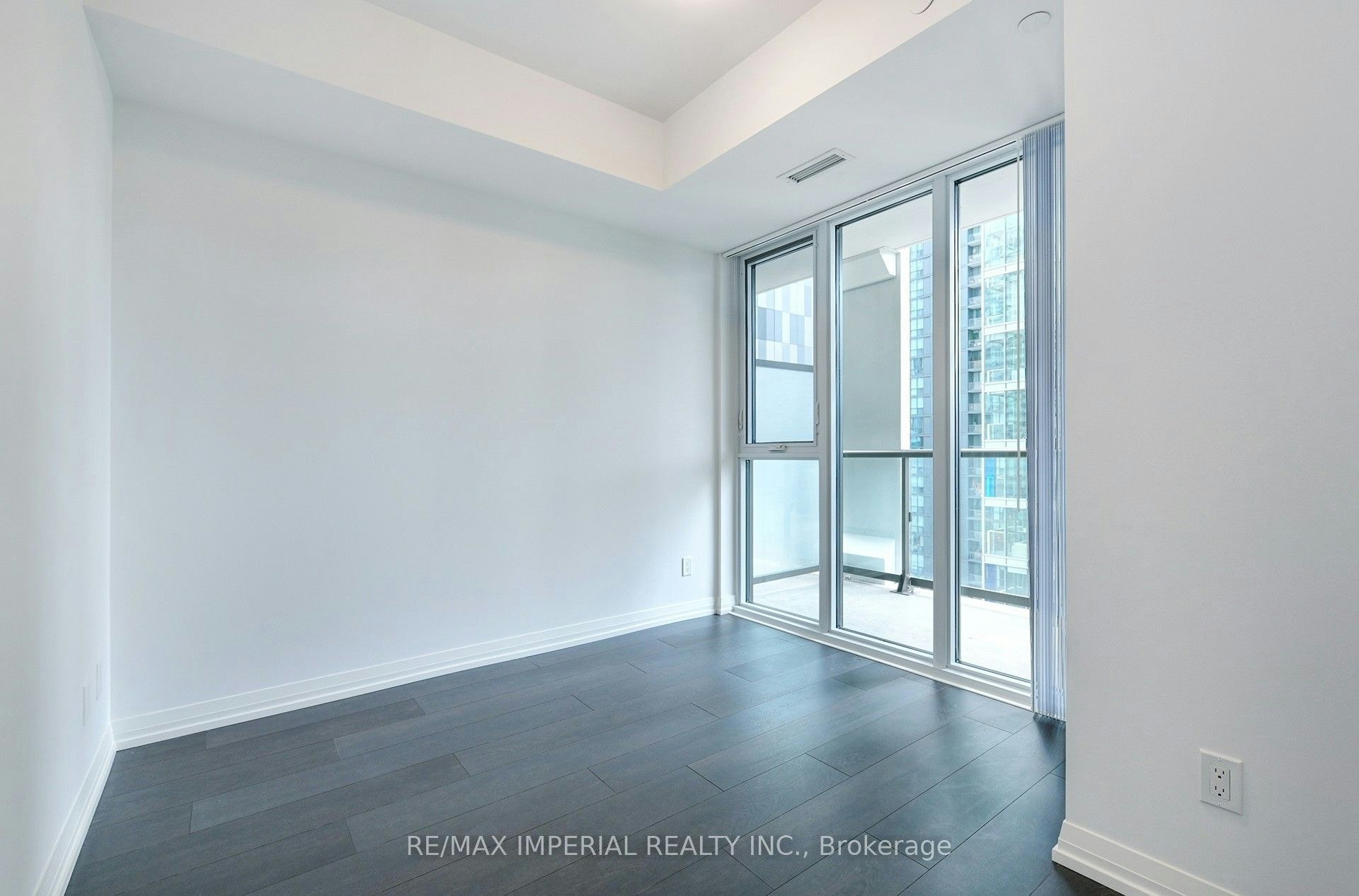 2015-400 King Street W, Toronto, ON, M5V 0X8 - 8