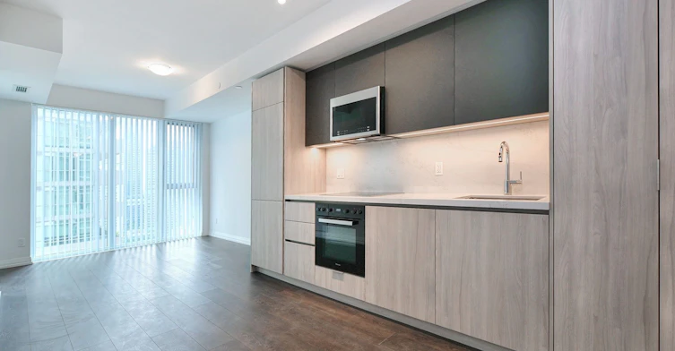 2015-400 King Street W, Toronto, ON, M5V 0X8 - 4