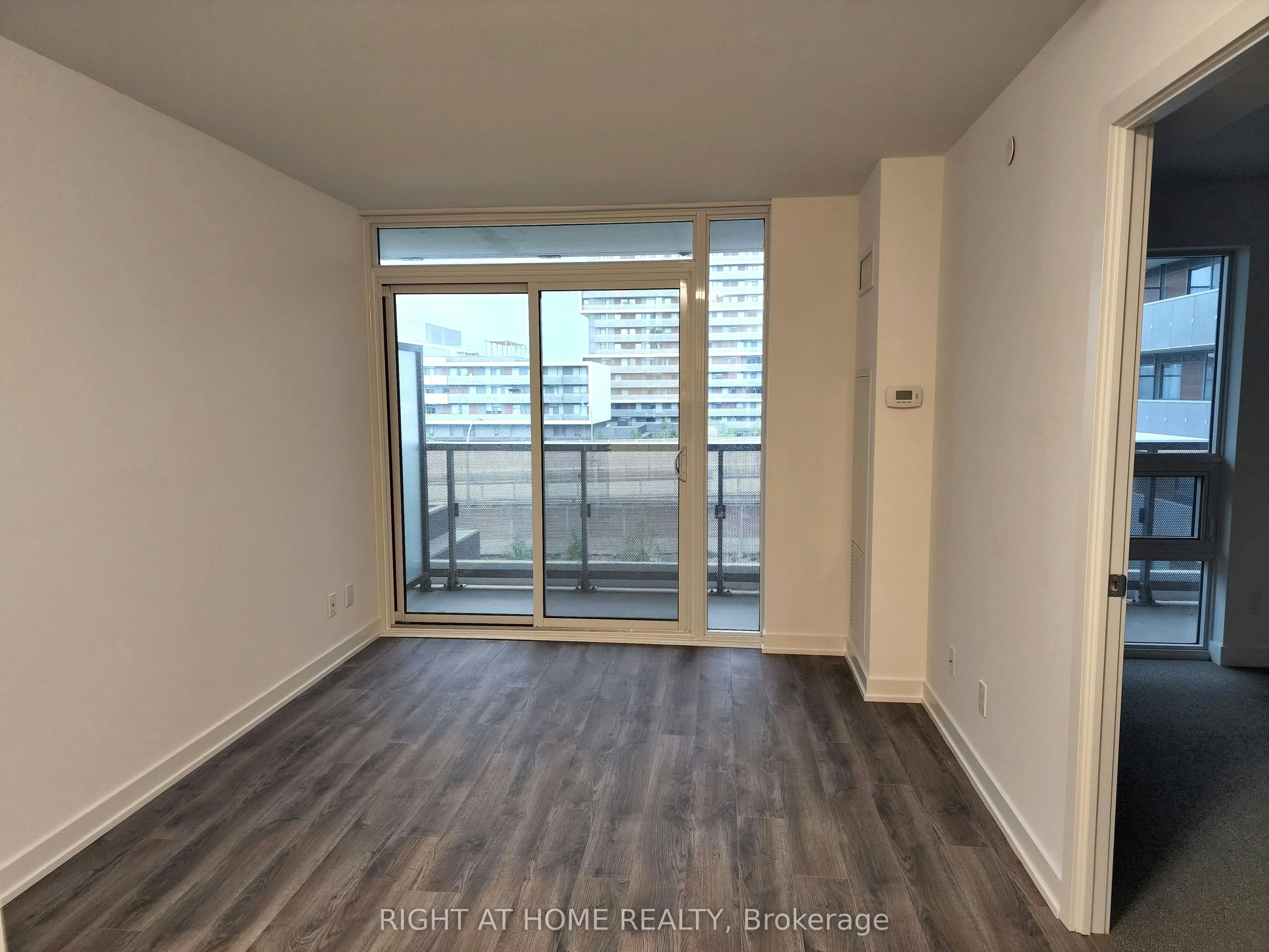 525-120 Varna Drive, Toronto, ON, M6A 0B3 - 5