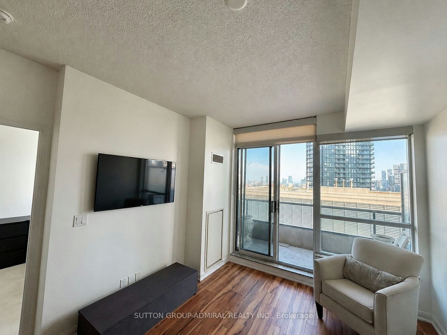 1205-500 Sherbourne Street, Toronto, ON, M4X 1L1 - 4