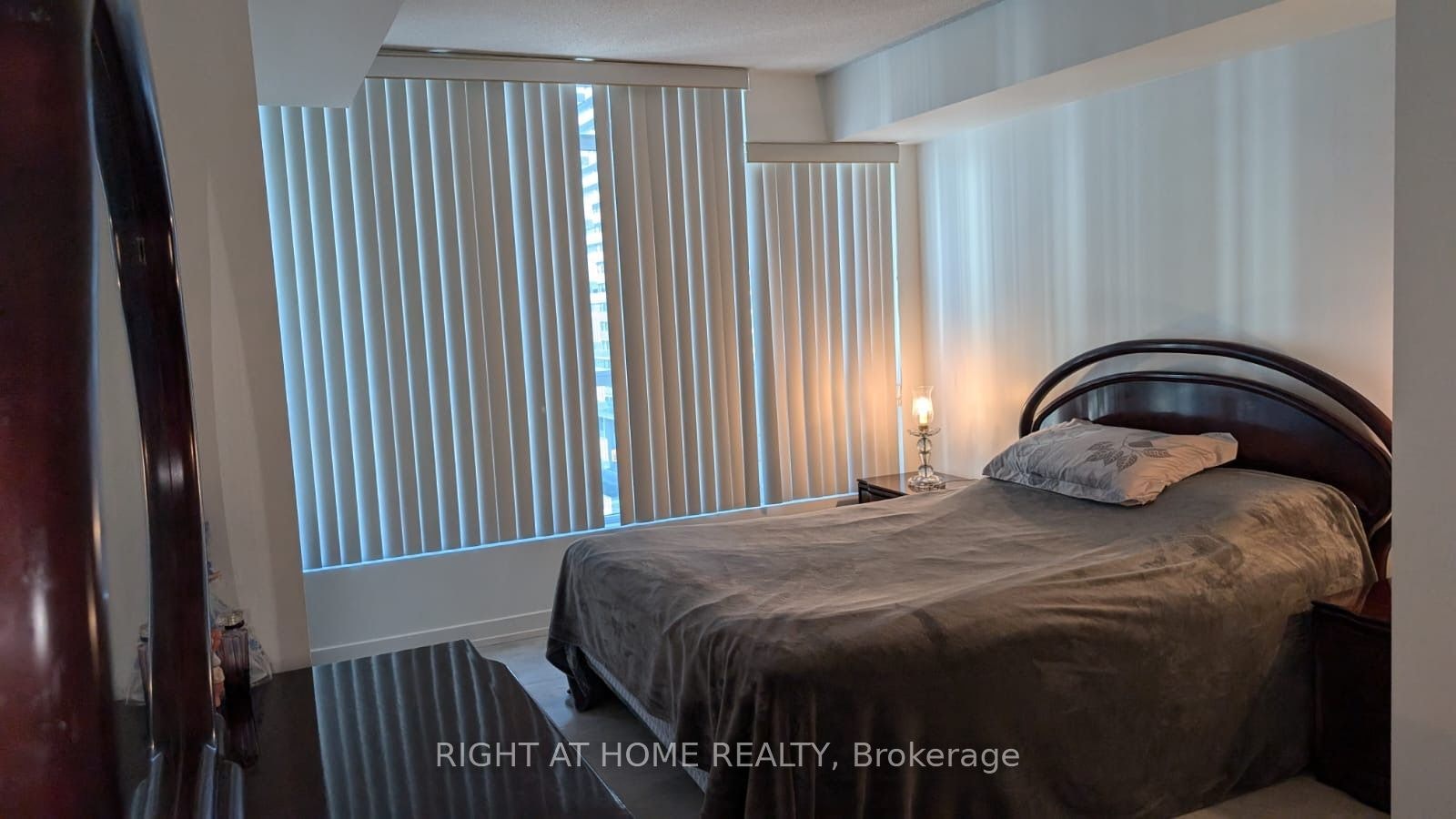 916-15 Singer Court, Toronto, ON, M2K 0B2 - 2