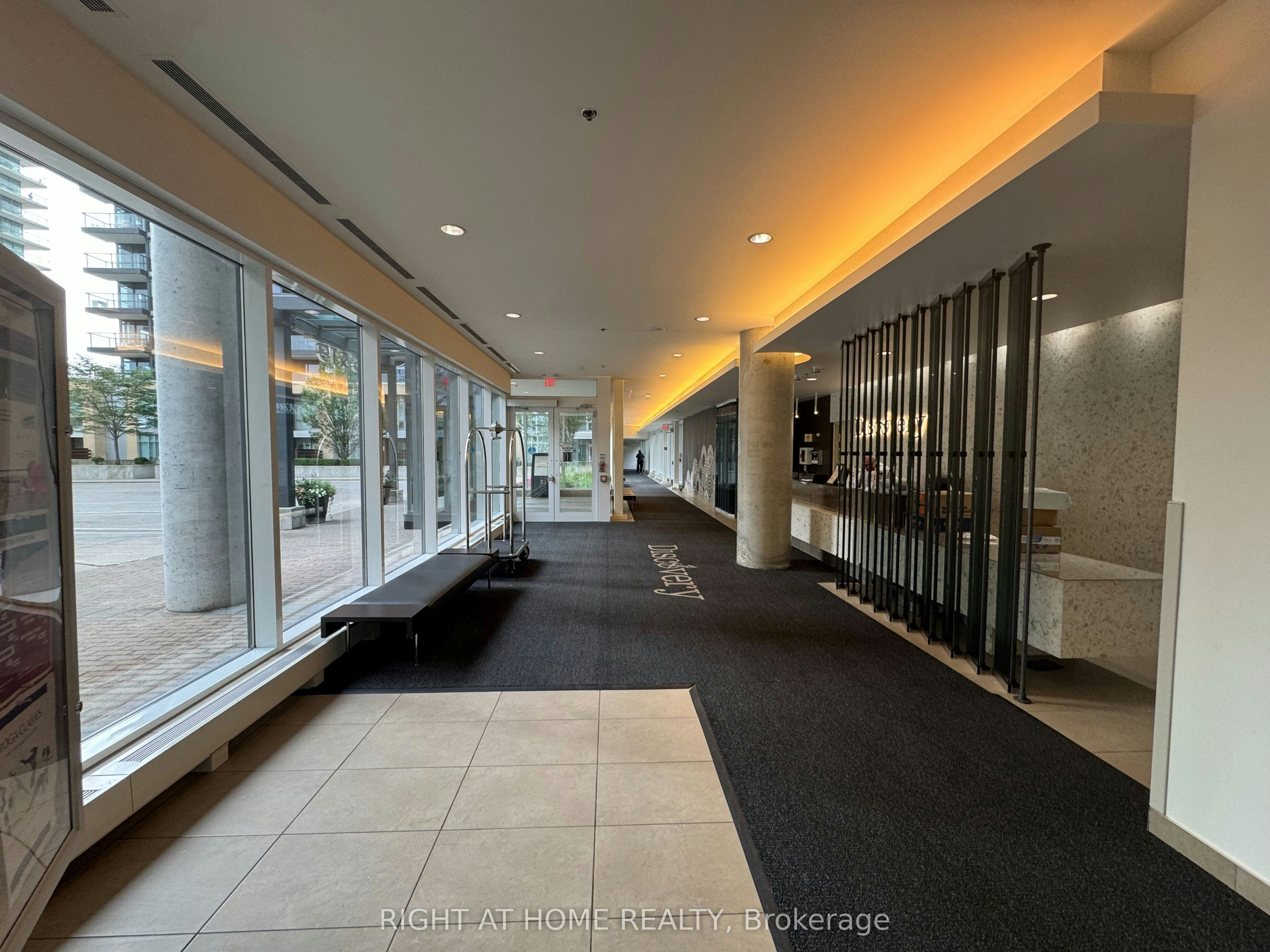 916-15 Singer Court, Toronto, ON, M2K 0B2 - 22