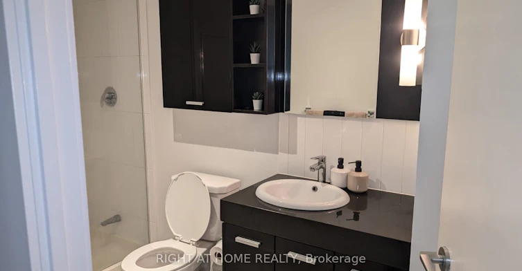 916-15 Singer Court, Toronto, ON, M2K 0B2 - 10