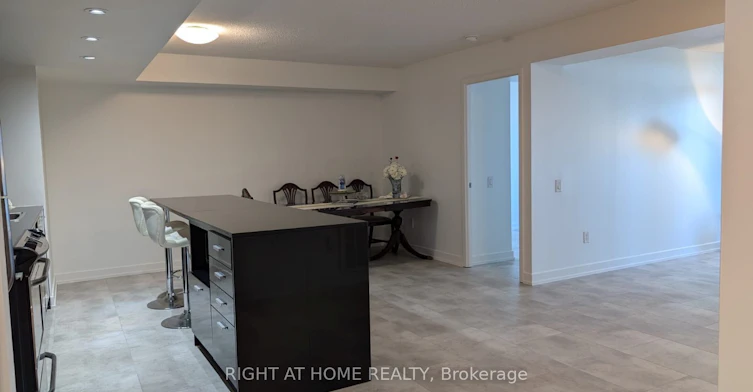 916-15 Singer Court, Toronto, ON, M2K 0B2 - 8