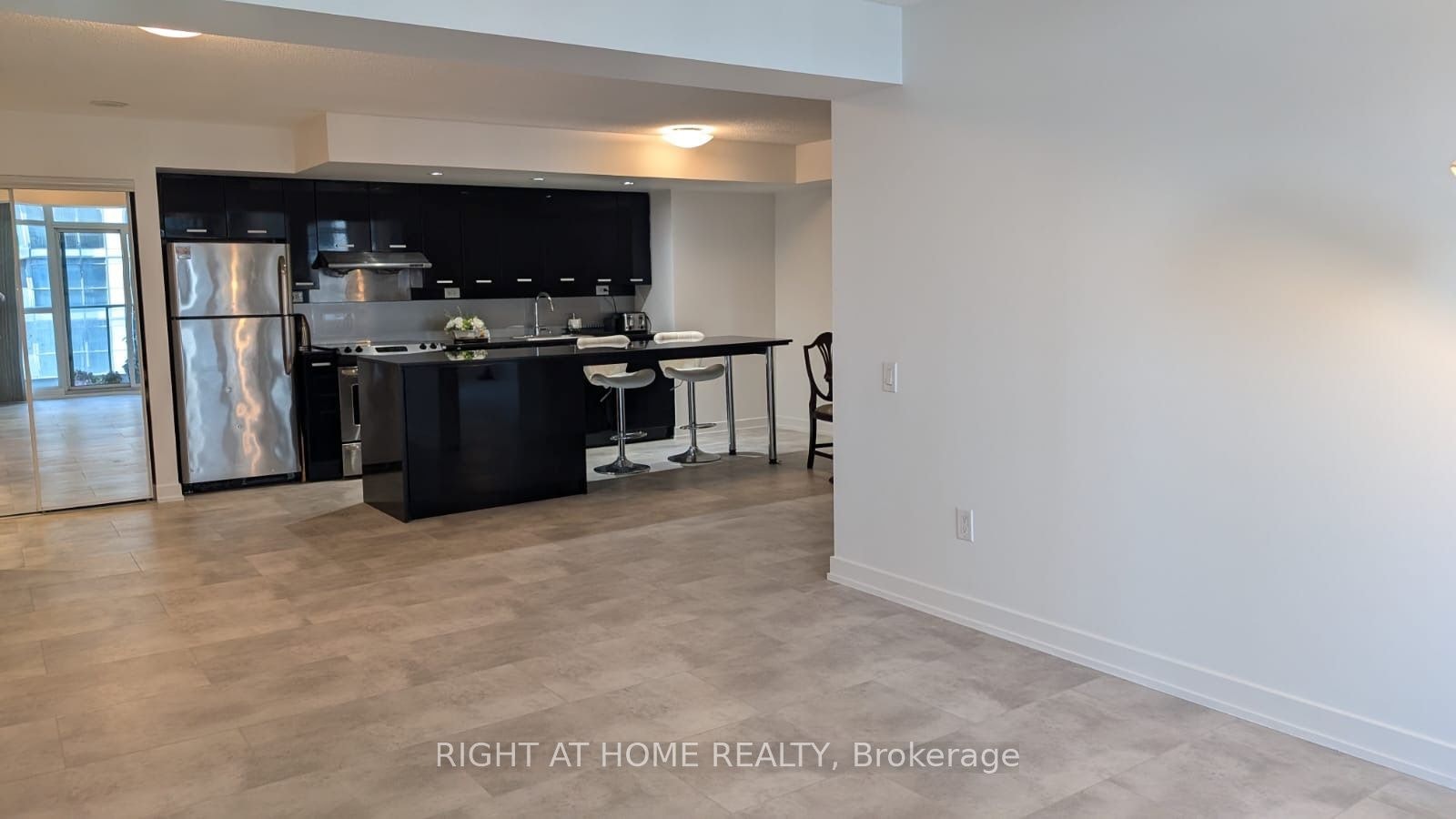916-15 Singer Court, Toronto, ON, M2K 0B2 - 7
