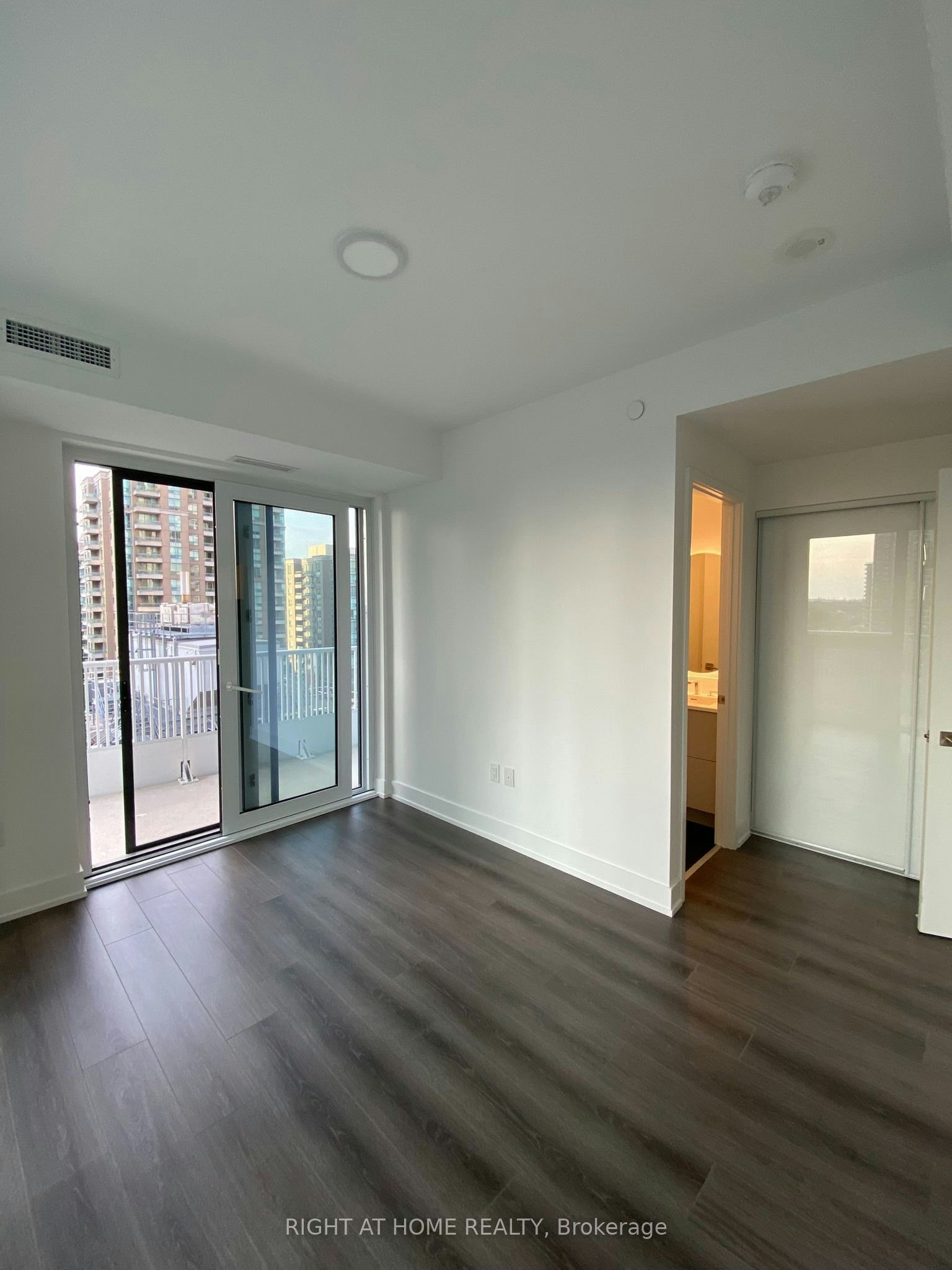 802-36 Olive Avenue NW, Toronto, ON, M2N 0M4 - 24