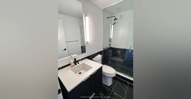 4001-327 King Street, Toronto, ON, M5V 0W7 - 4