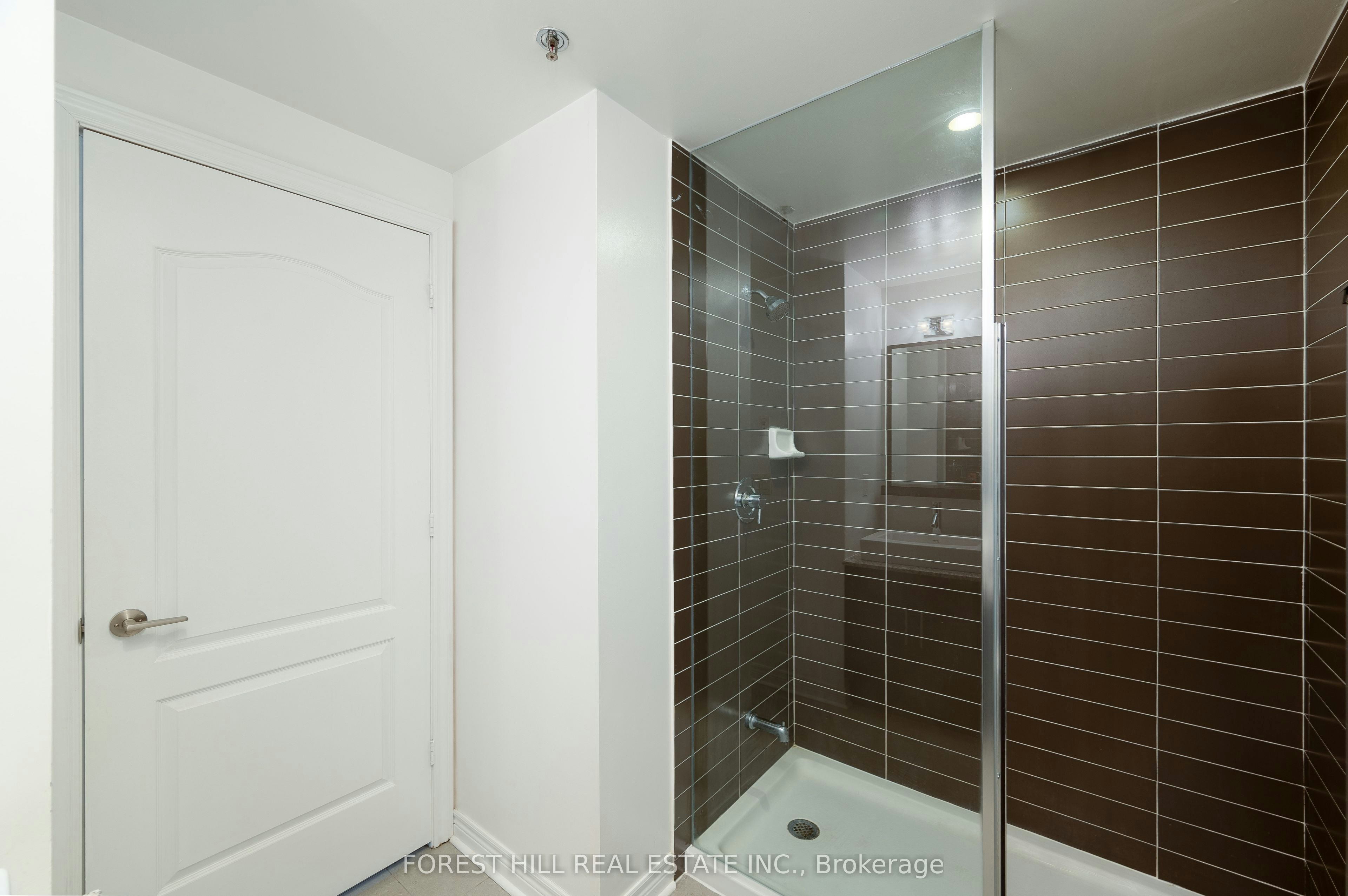 510-2756 Old Leslie Street, Toronto, ON, M2K 0A9 - 5