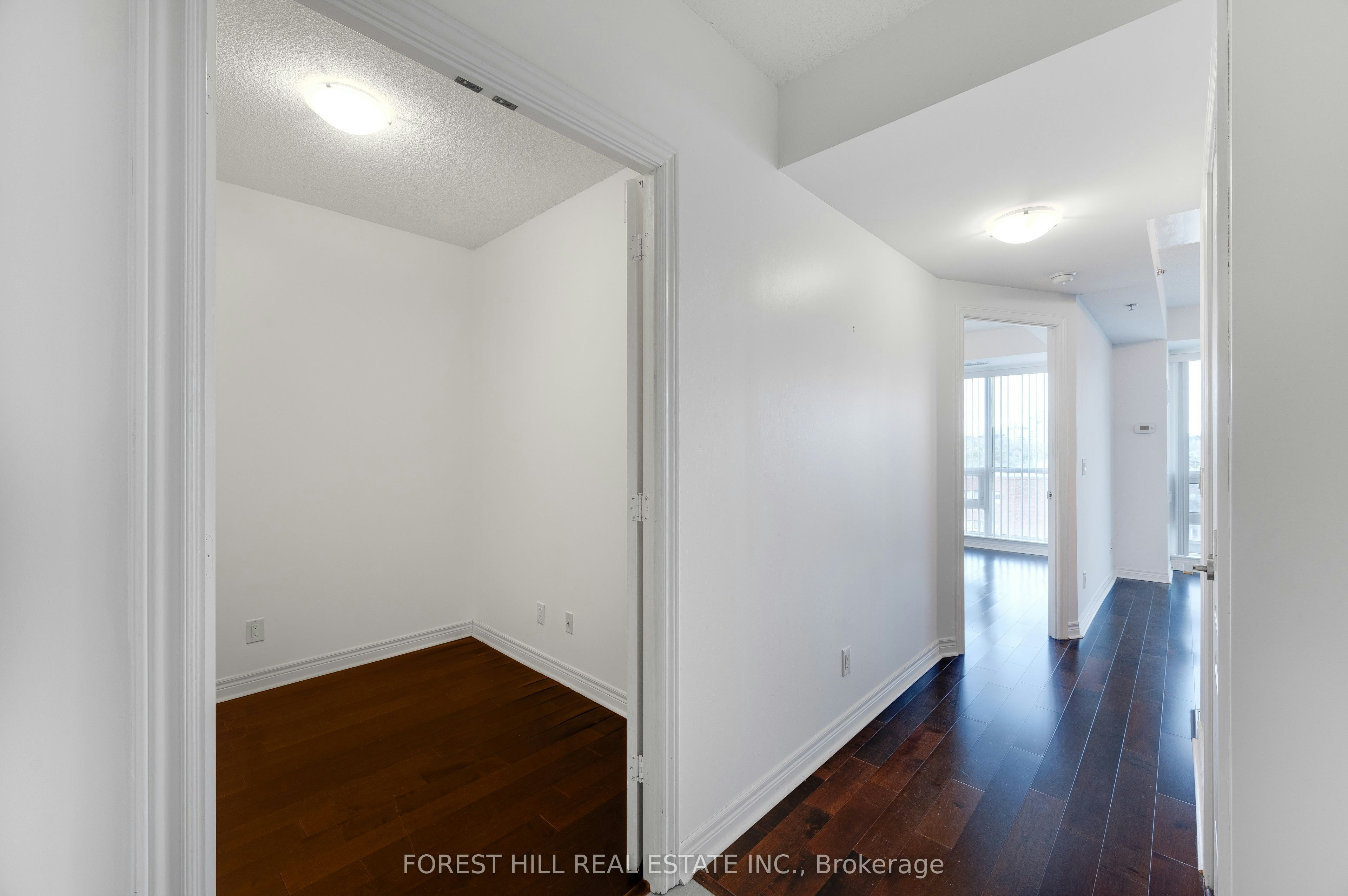 510-2756 Old Leslie Street, Toronto, ON, M2K 0A9 - 2