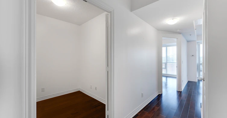510-2756 Old Leslie Street, Toronto, ON, M2K 0A9 - 2