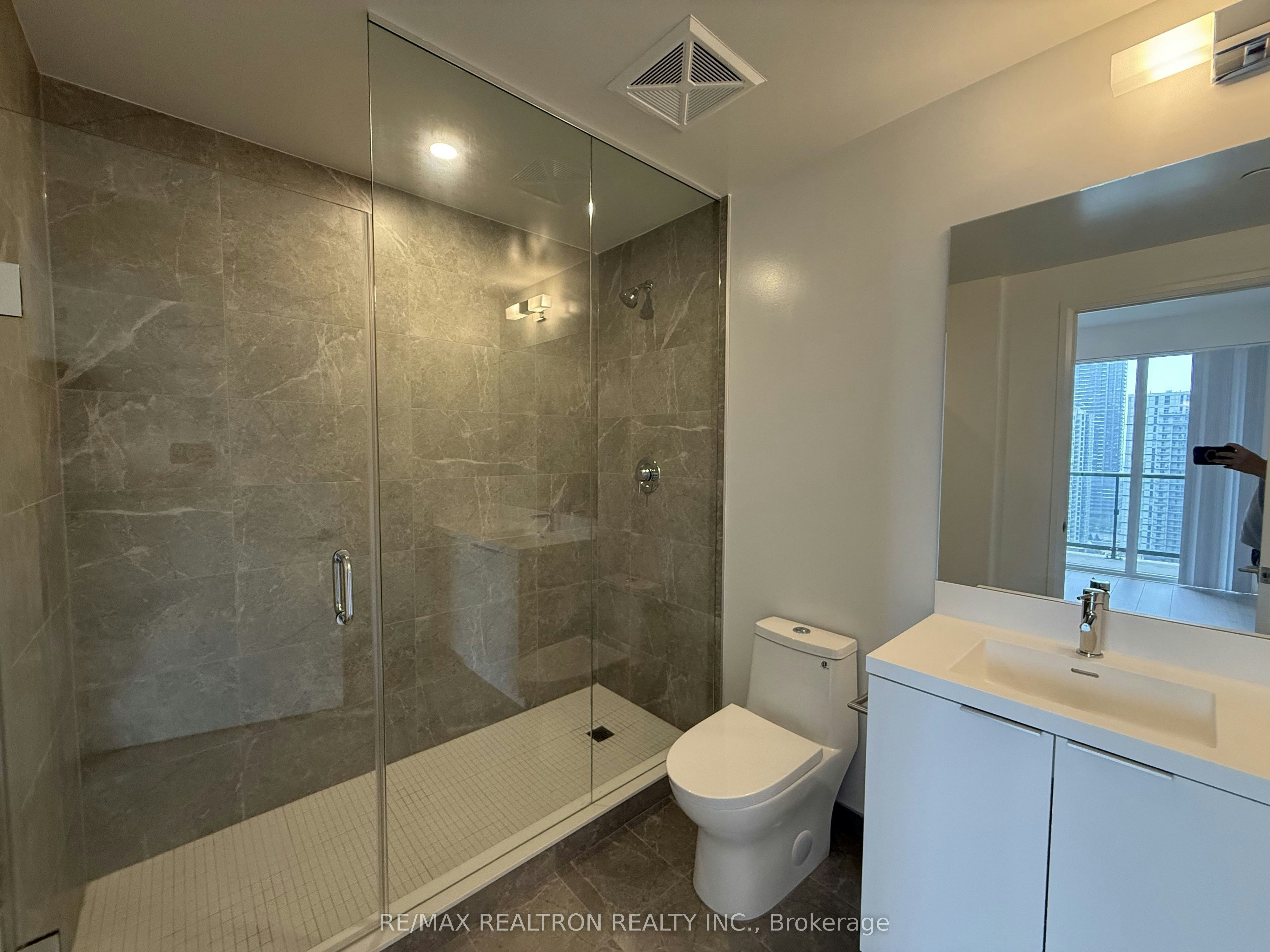 1917-400 King Street W, Toronto, ON, M5V 1K2 - 6