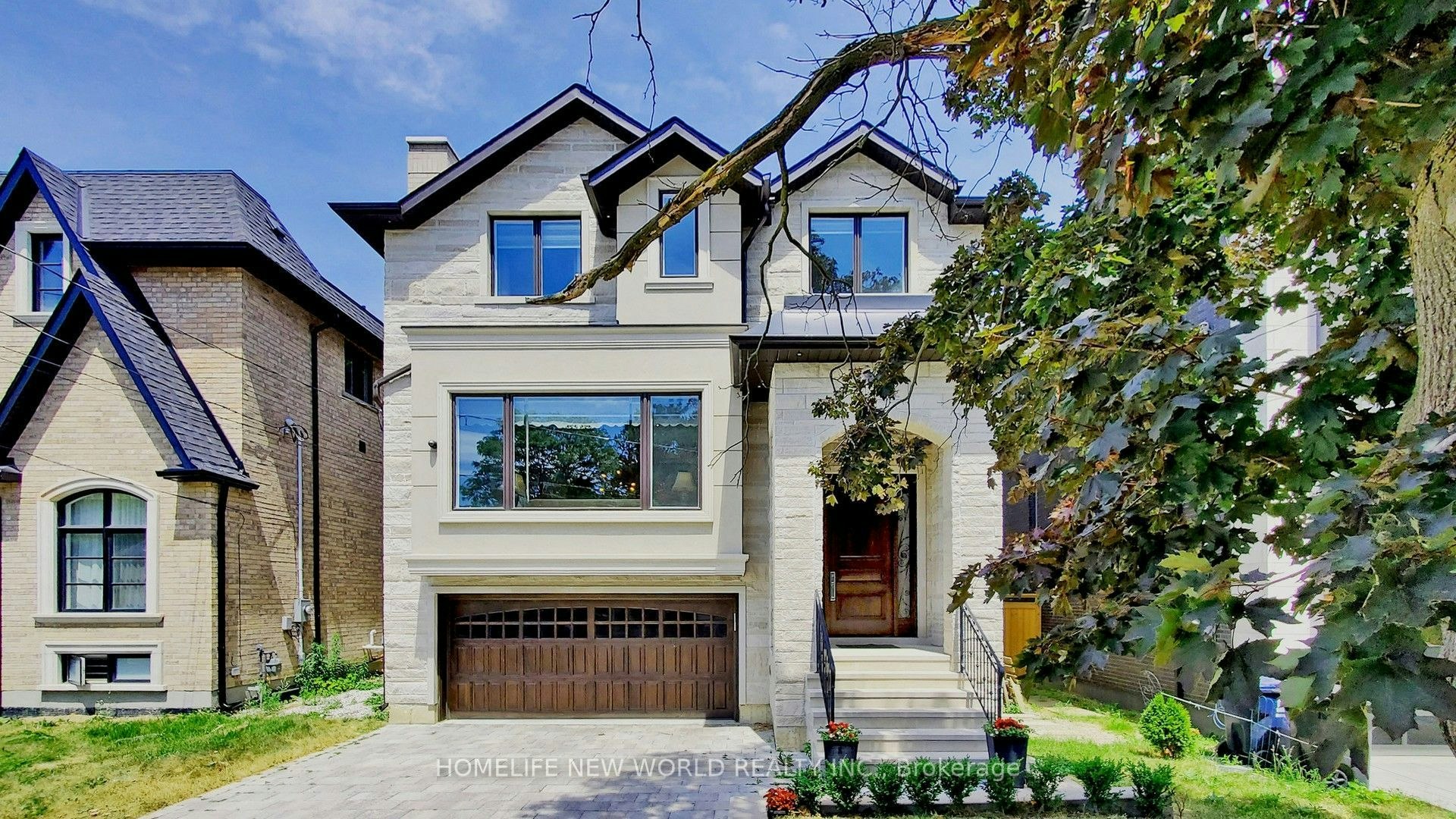 302 Johnston Avenue N, Toronto, ON, M2N 1H7
