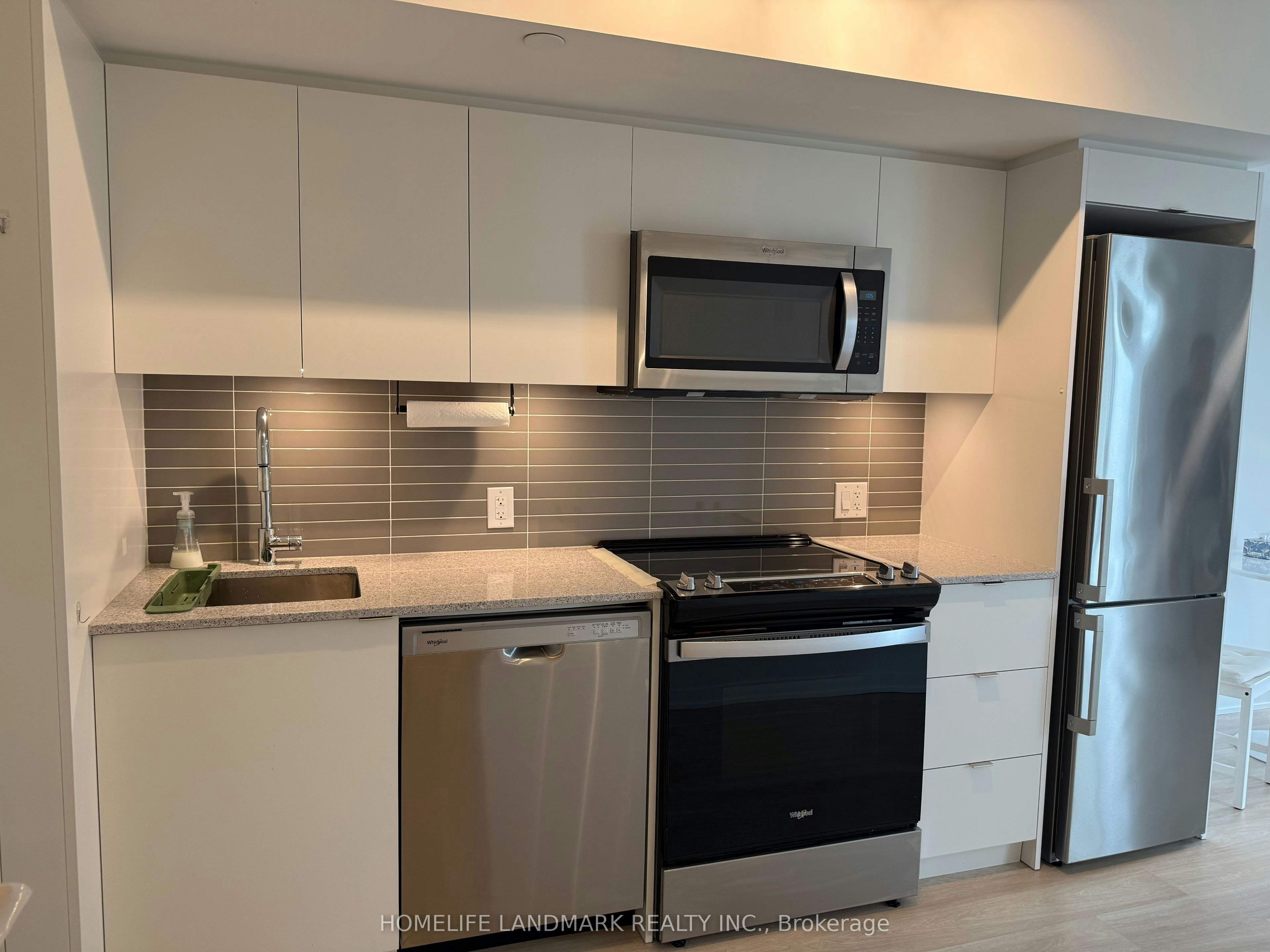 1023-500 Wilson Avenue, Toronto, ON, M3H 0E5 - 11