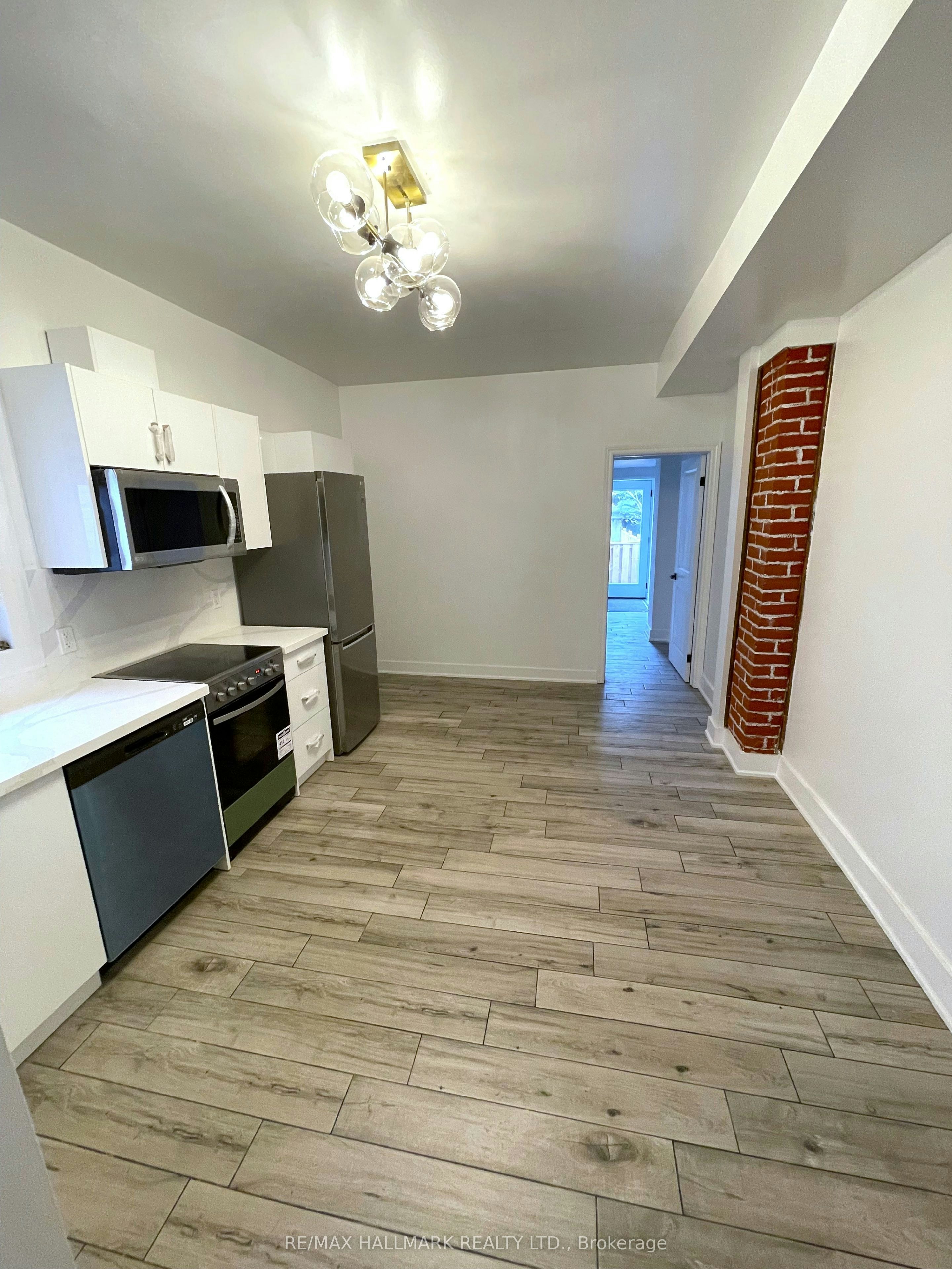 202-293 Euclid Avenue, Toronto, ON, M6J 2K1