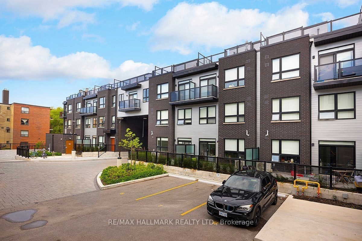 6-15 Brenthall Avenue, Toronto, ON, M2R 0B3 - 2
