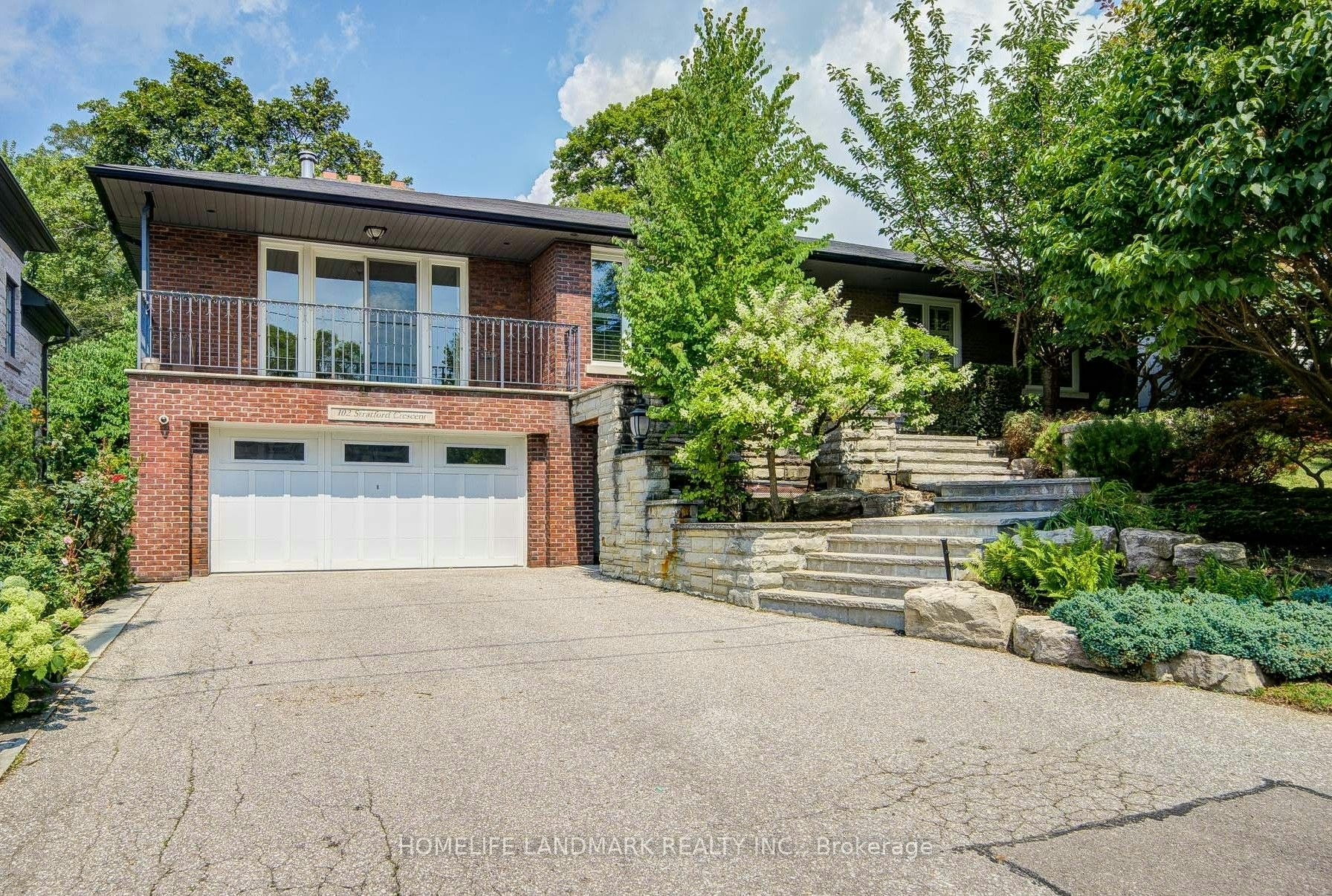 102 Stratford Crescent, Toronto, ON, M4N 1C6