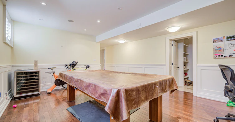 102 Stratford Crescent, Toronto, ON, M4N 1C6 - 4