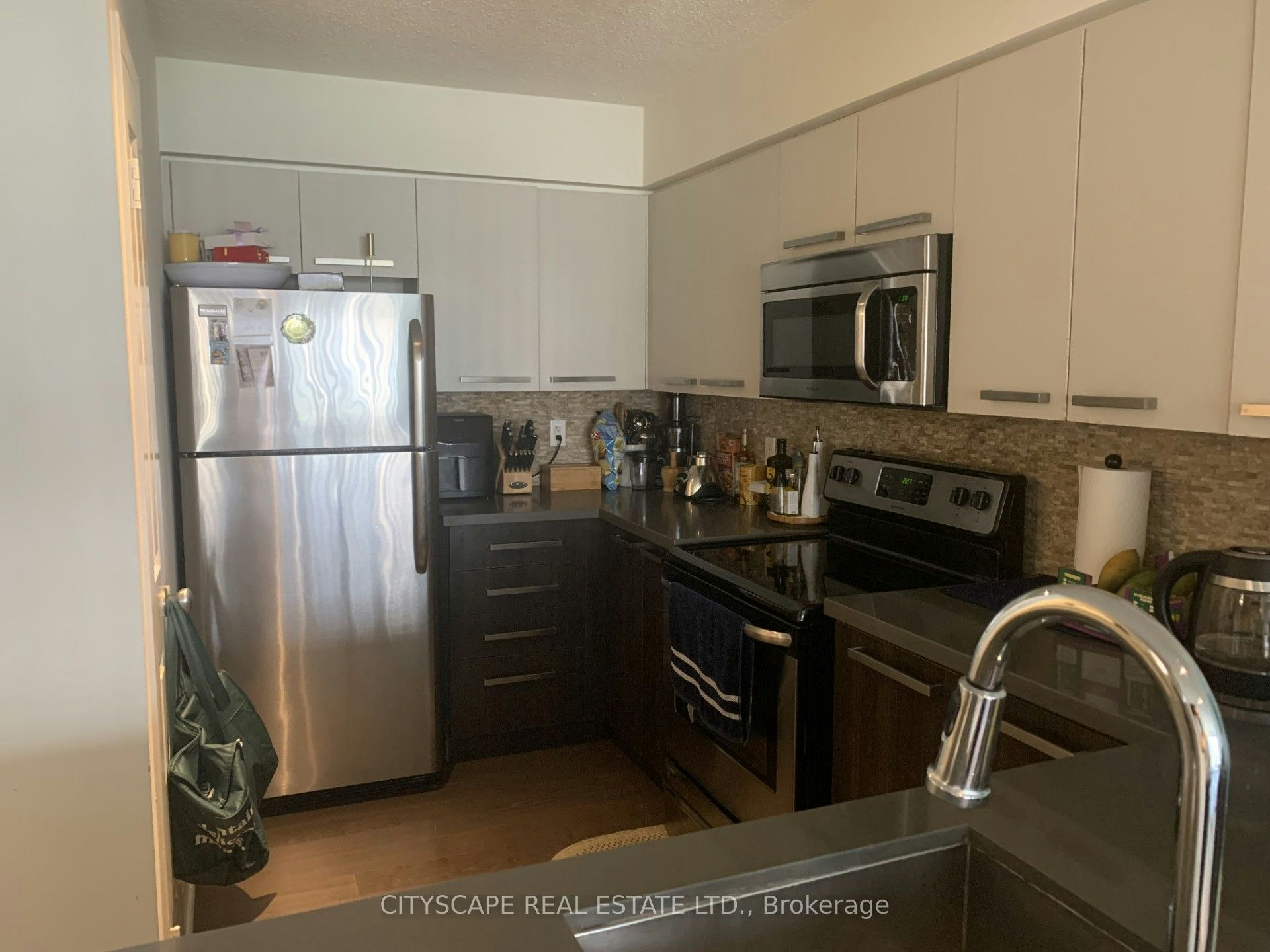 1210-11 St Joseph Street, Toronto, ON, M4Y 1J8 - 3