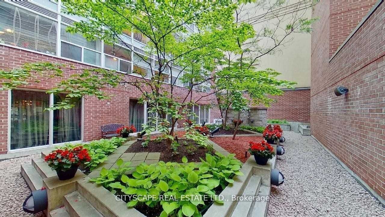 1210-11 St Joseph Street, Toronto, ON, M4Y 1J8 - 17
