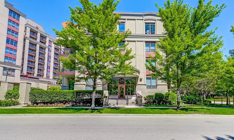 408-15 Rean Drive