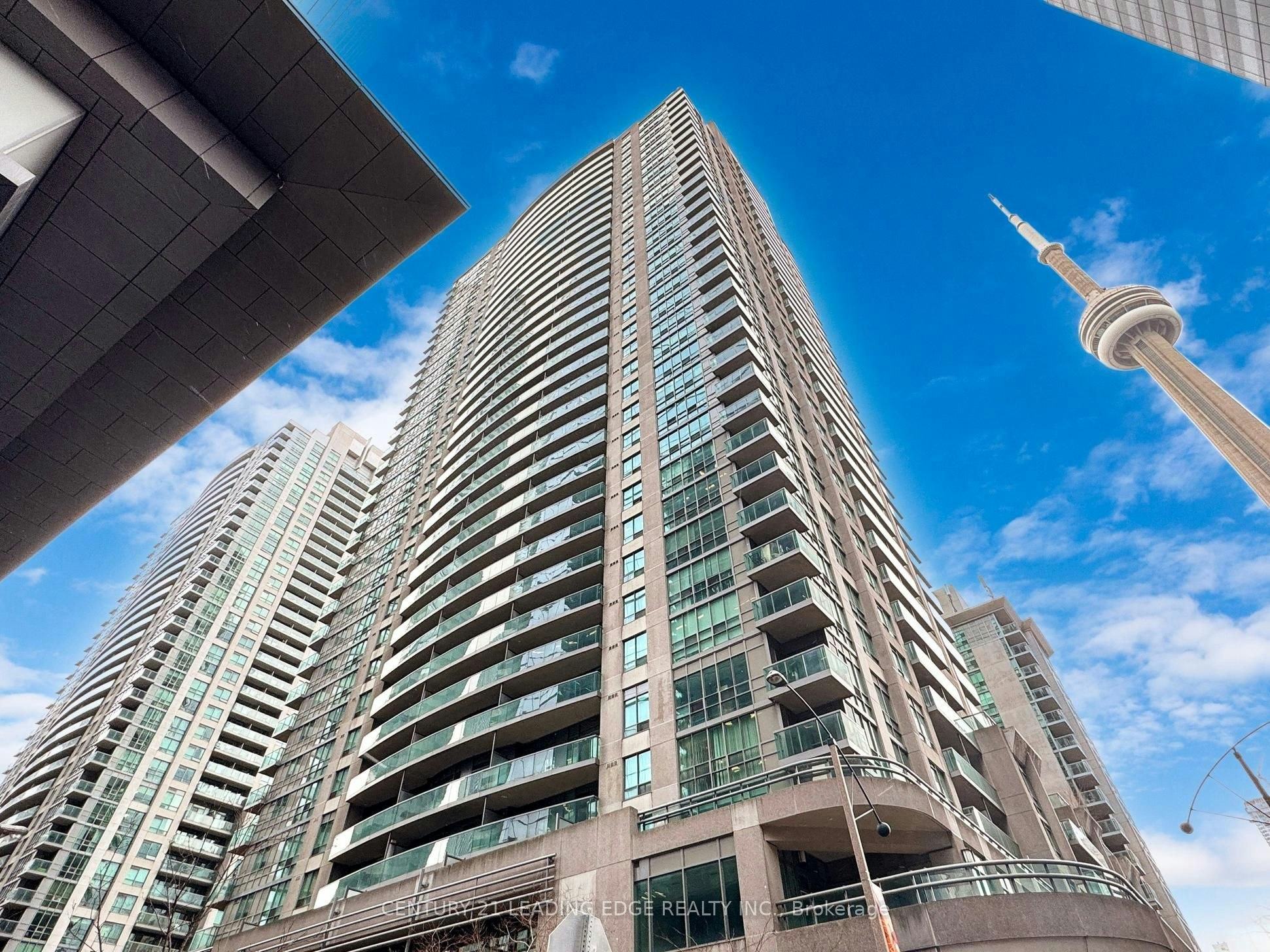 3503-30 Grand Trunk Crescent, Toronto, ON, M5J 3A4