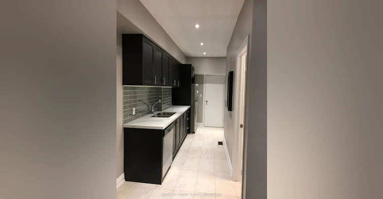 Main Floor Unit-989 Dufferin Street, Toronto, ON, M6H 4B2 - 3