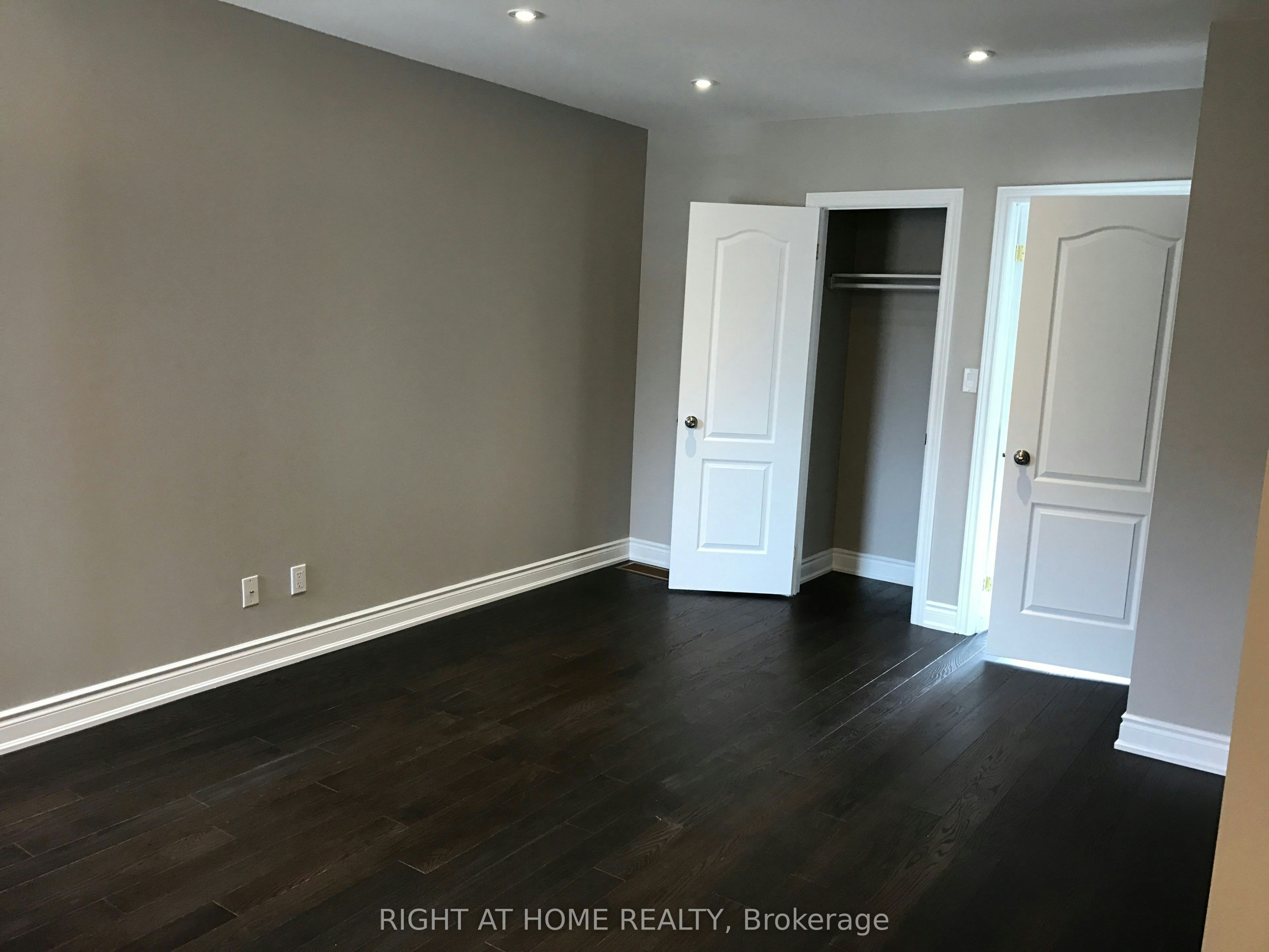 Main Floor Unit-989 Dufferin Street, Toronto, ON, M6H 4B2 - 7