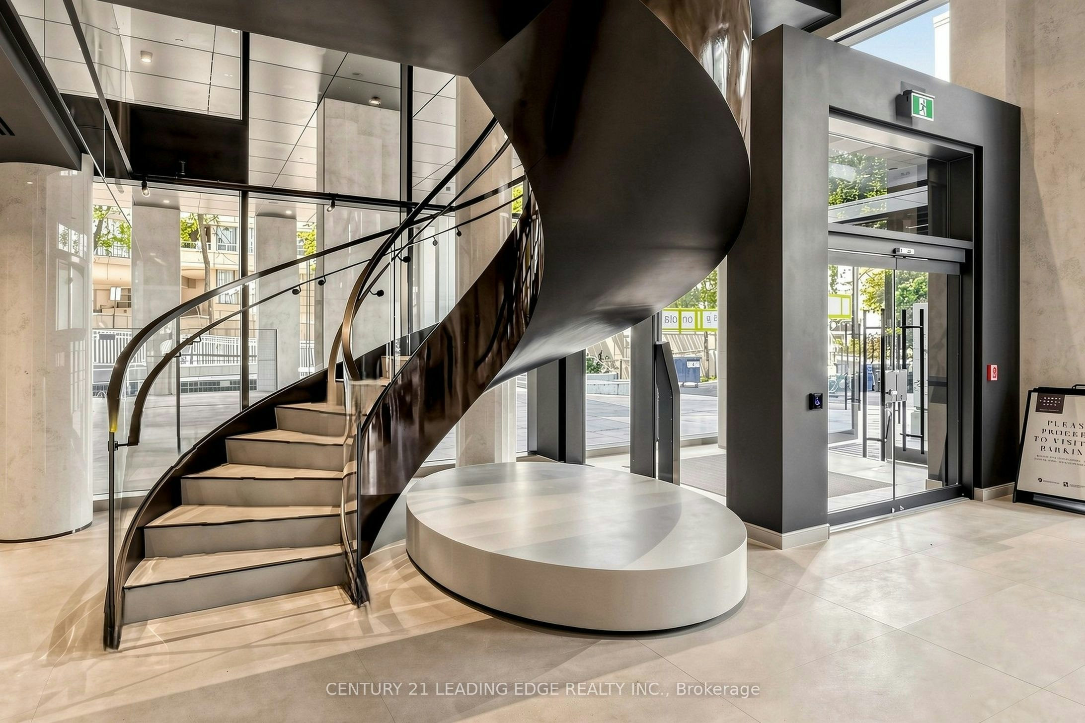 925-89 Montclair Avenue, Toronto, ON, M5P 0A9 - 4
