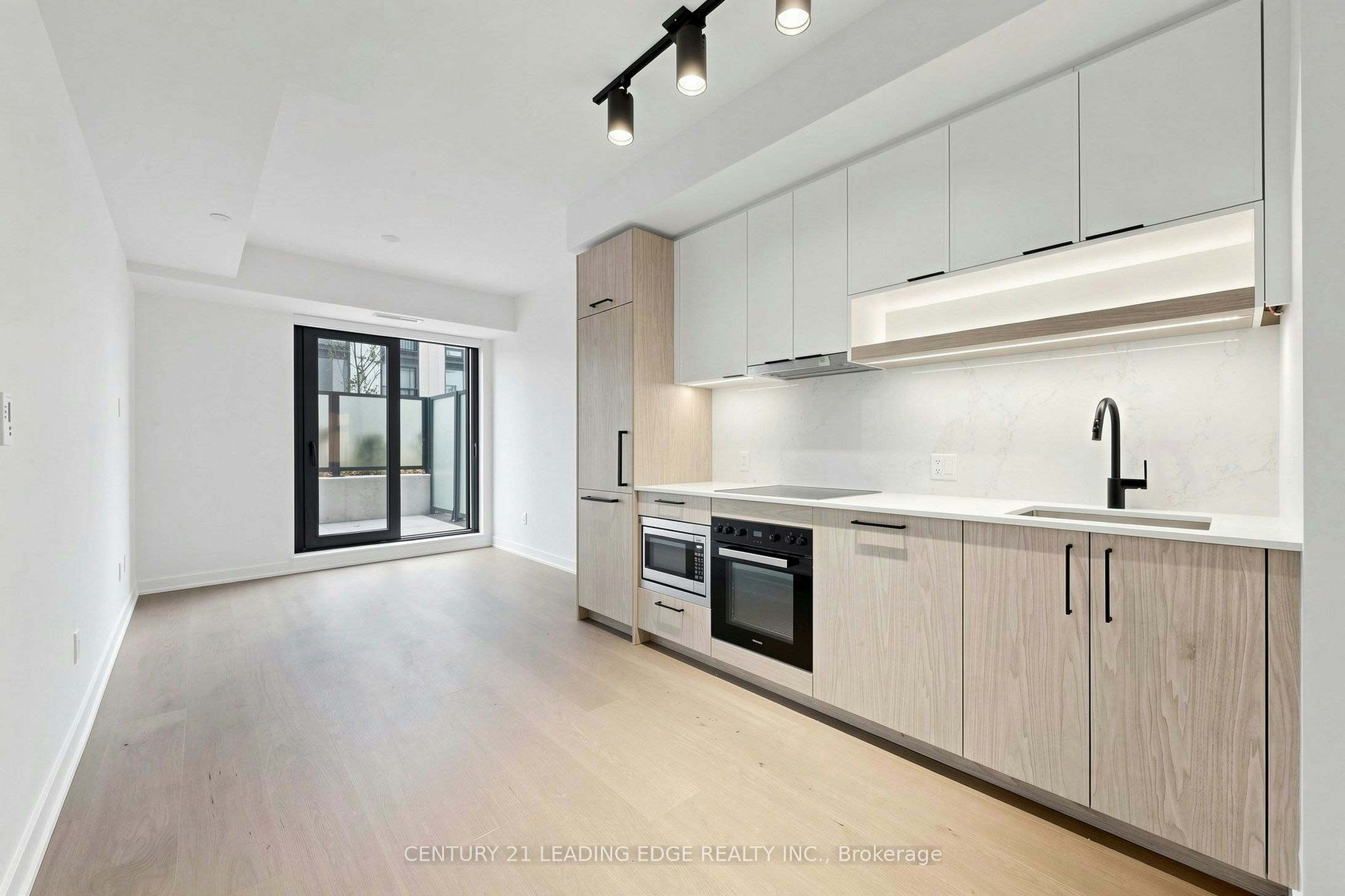 925-89 Montclair Avenue, Toronto, ON, M5P 0A9 - 5