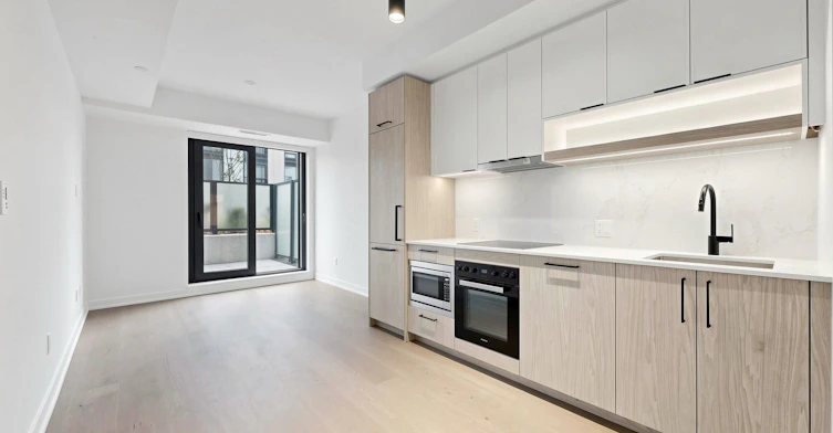 925-89 Montclair Avenue, Toronto, ON, M5P 0A9 - 5