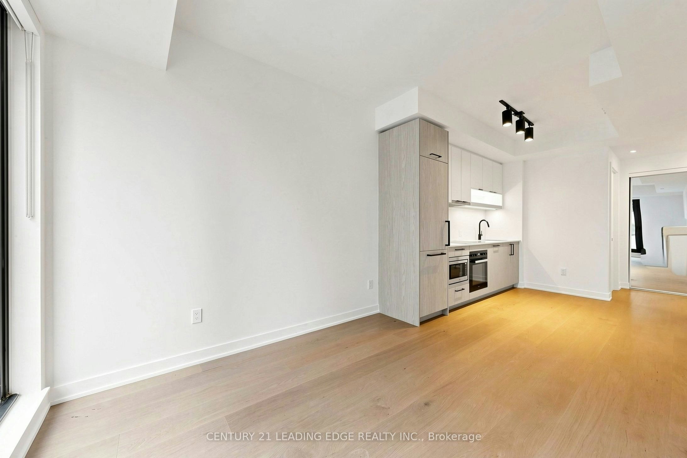 925-89 Montclair Avenue, Toronto, ON, M5P 0A9 - 8