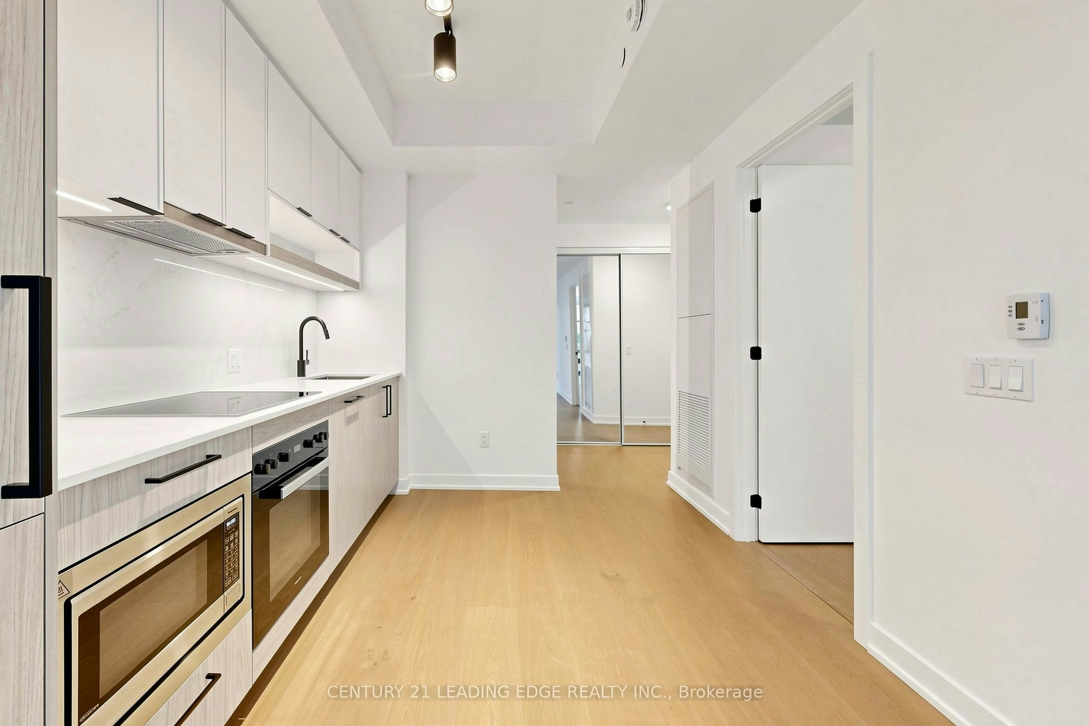 925-89 Montclair Avenue, Toronto, ON, M5P 0A9 - 11