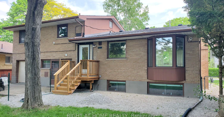 1-169 Yorkview Drive, Toronto, ON, M2R 1K2 - 30