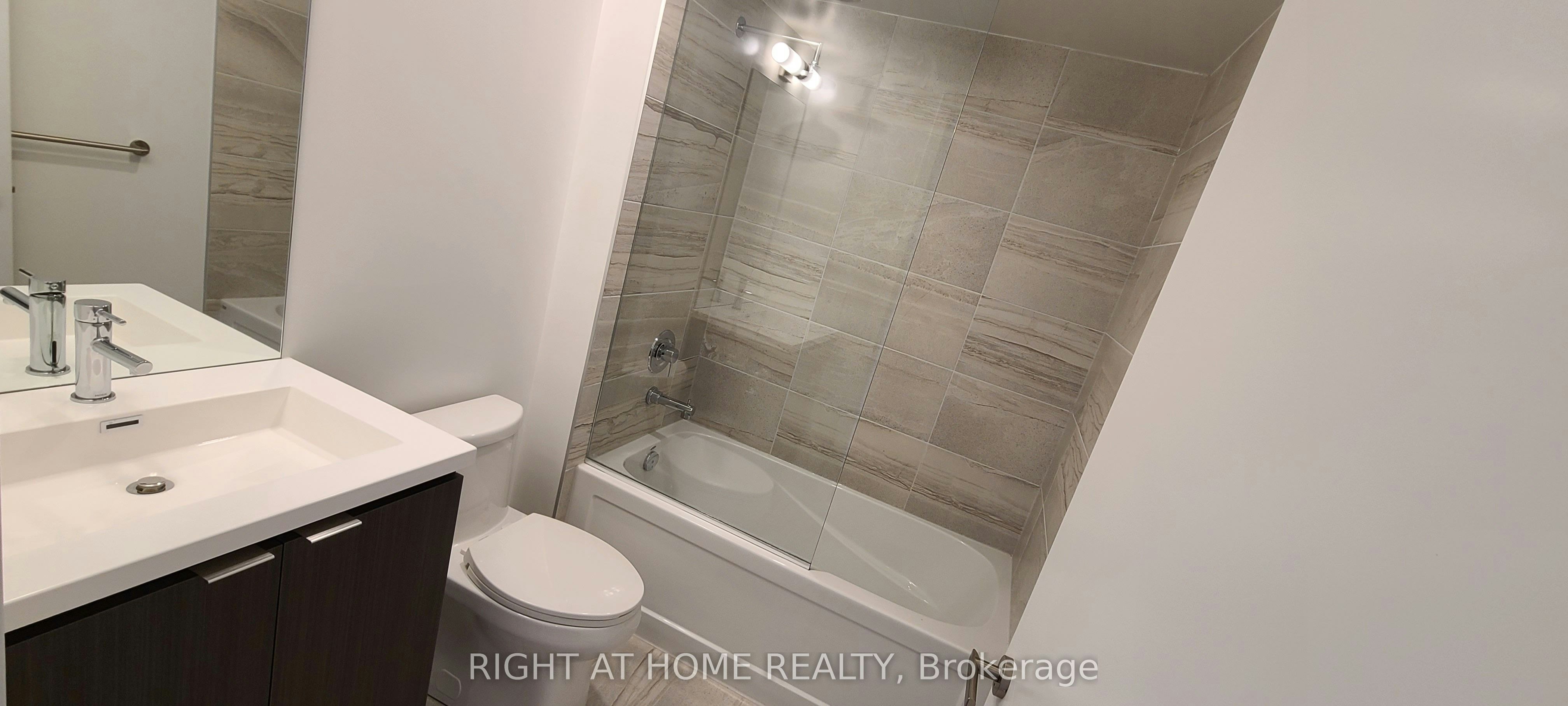 2903-55 Cooper Street, Toronto, ON, M5E 0G1 - 11
