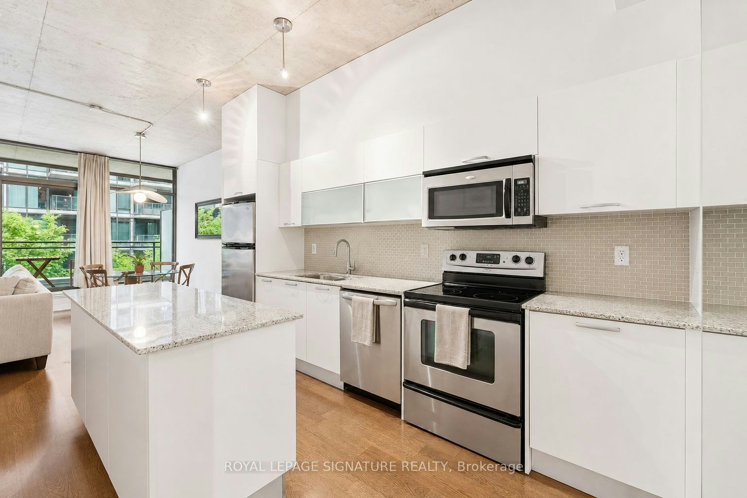 307-10 Morrison Street, Toronto, ON, M5V 2T8