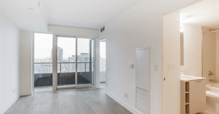 2616-19 Western Battery Road, Toronto, ON, M6K 0E3 - 8