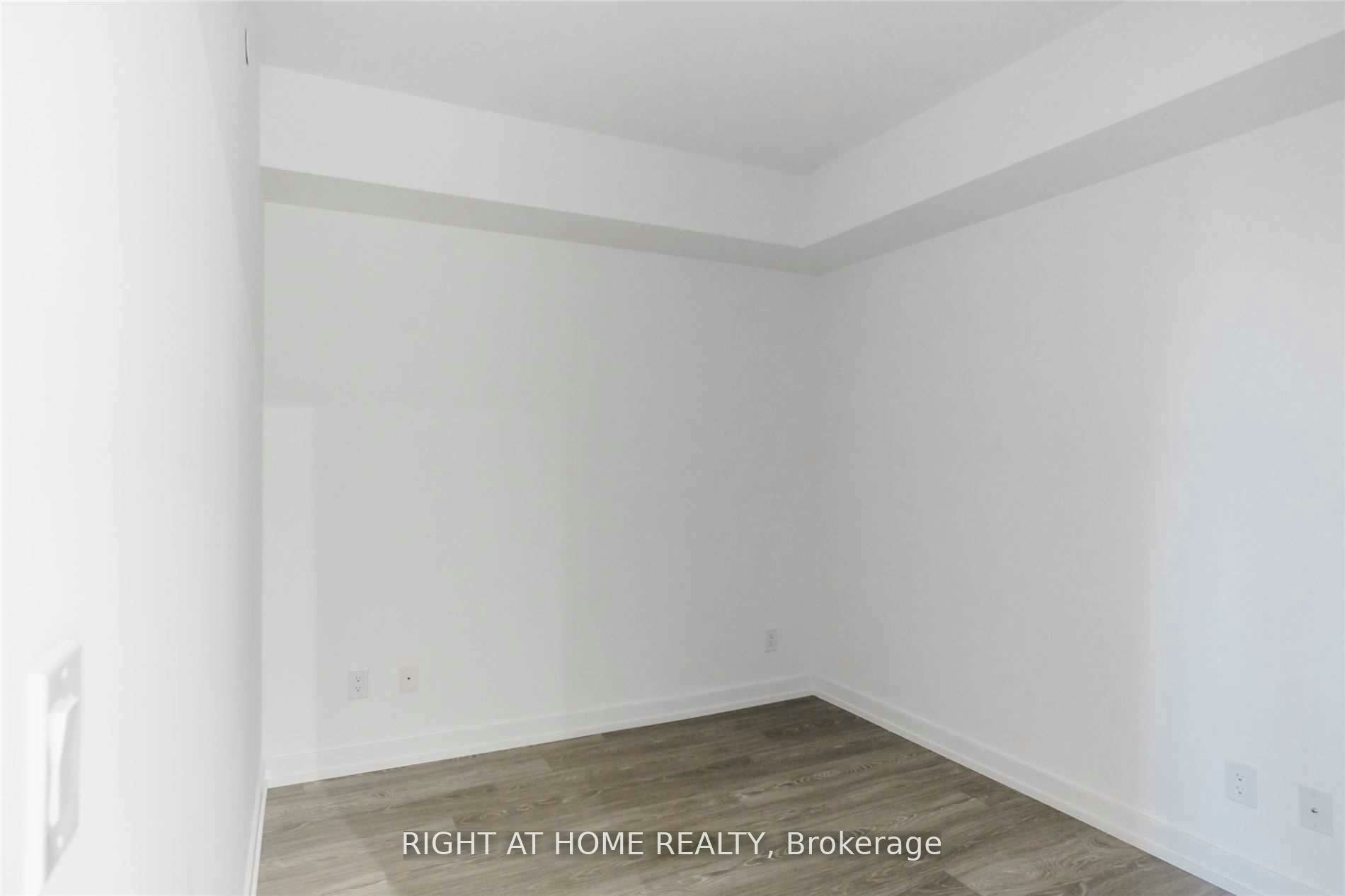 2616-19 Western Battery Road, Toronto, ON, M6K 0E3 - 10