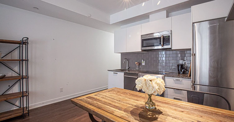 407-57 St Joseph Street, Toronto, ON, M5S 0C5 - 8