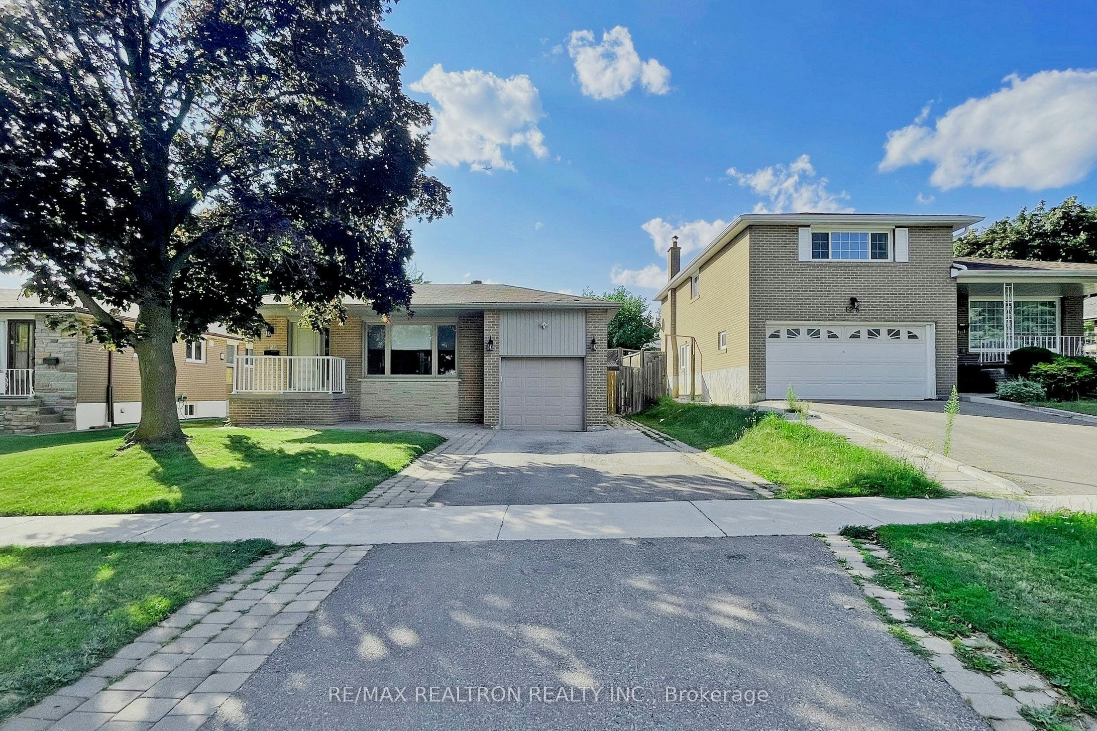 Basem-126 Brahms Avenue, Toronto, ON, M2H 1H8 - 2
